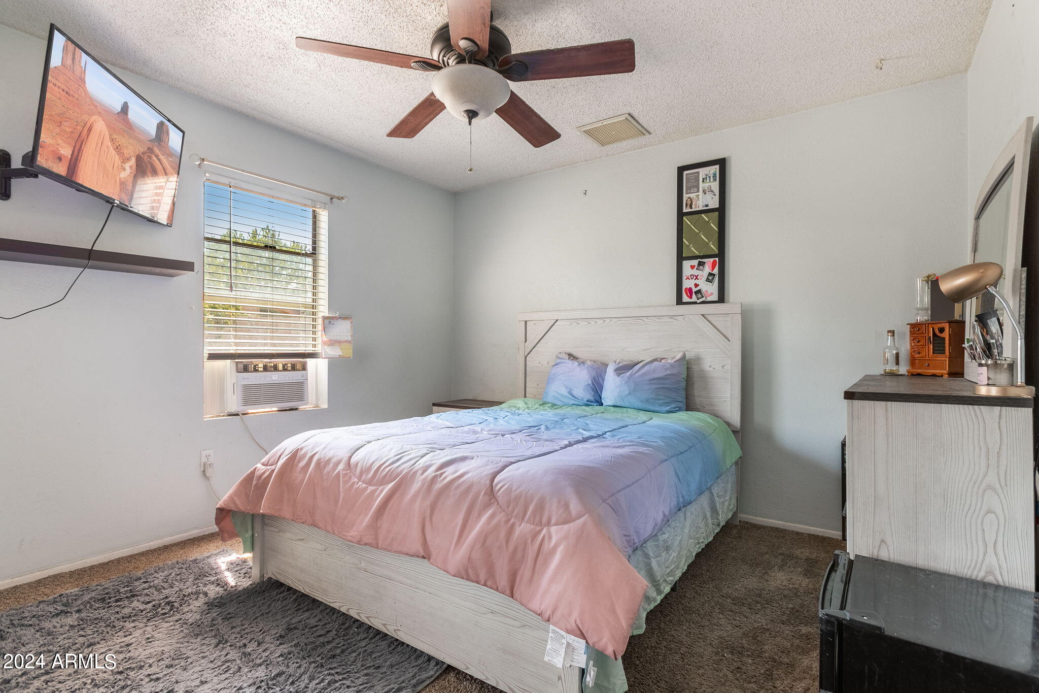 3237 W NORTHVIEW Avenue