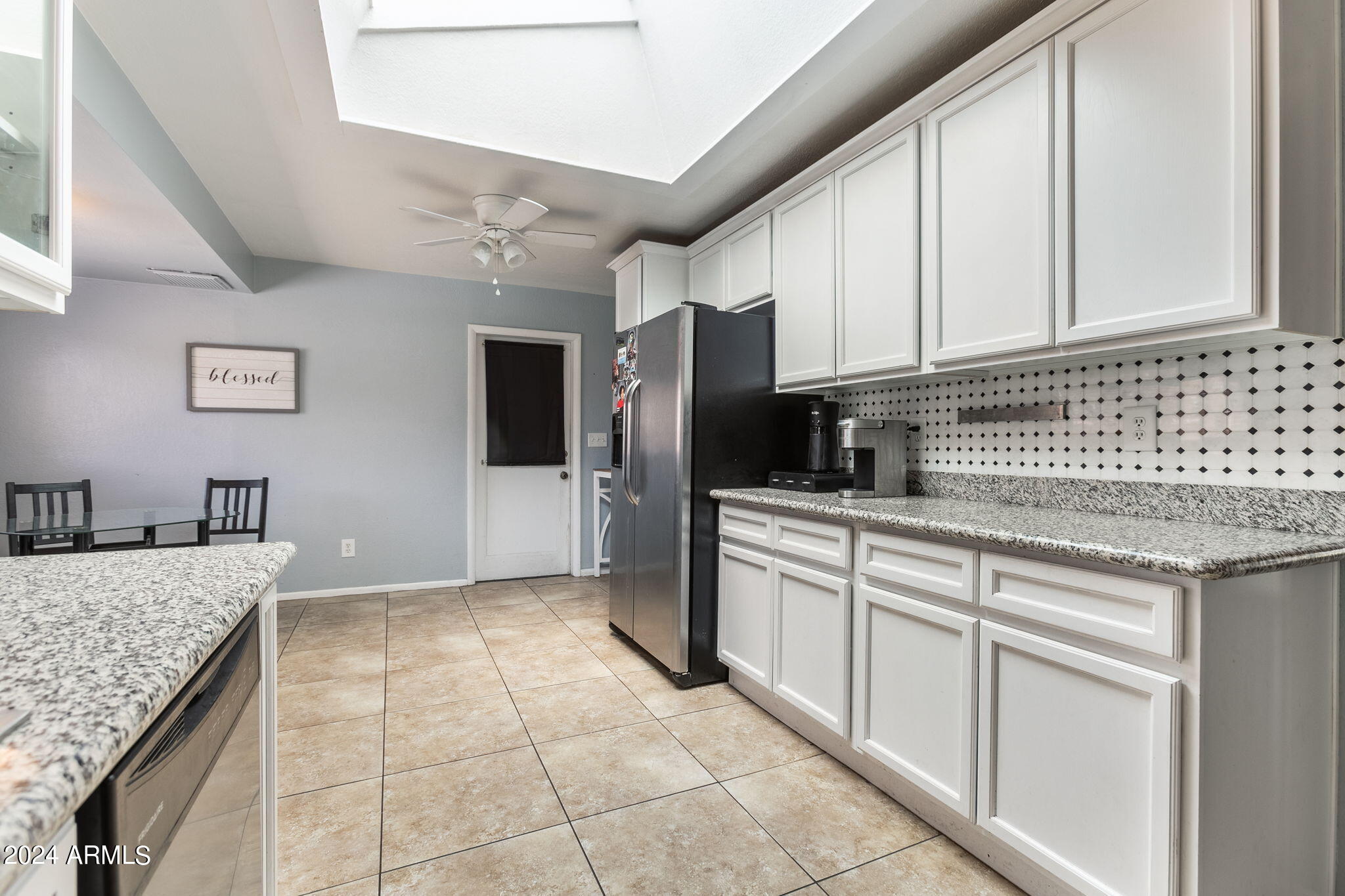 3237 W NORTHVIEW Avenue