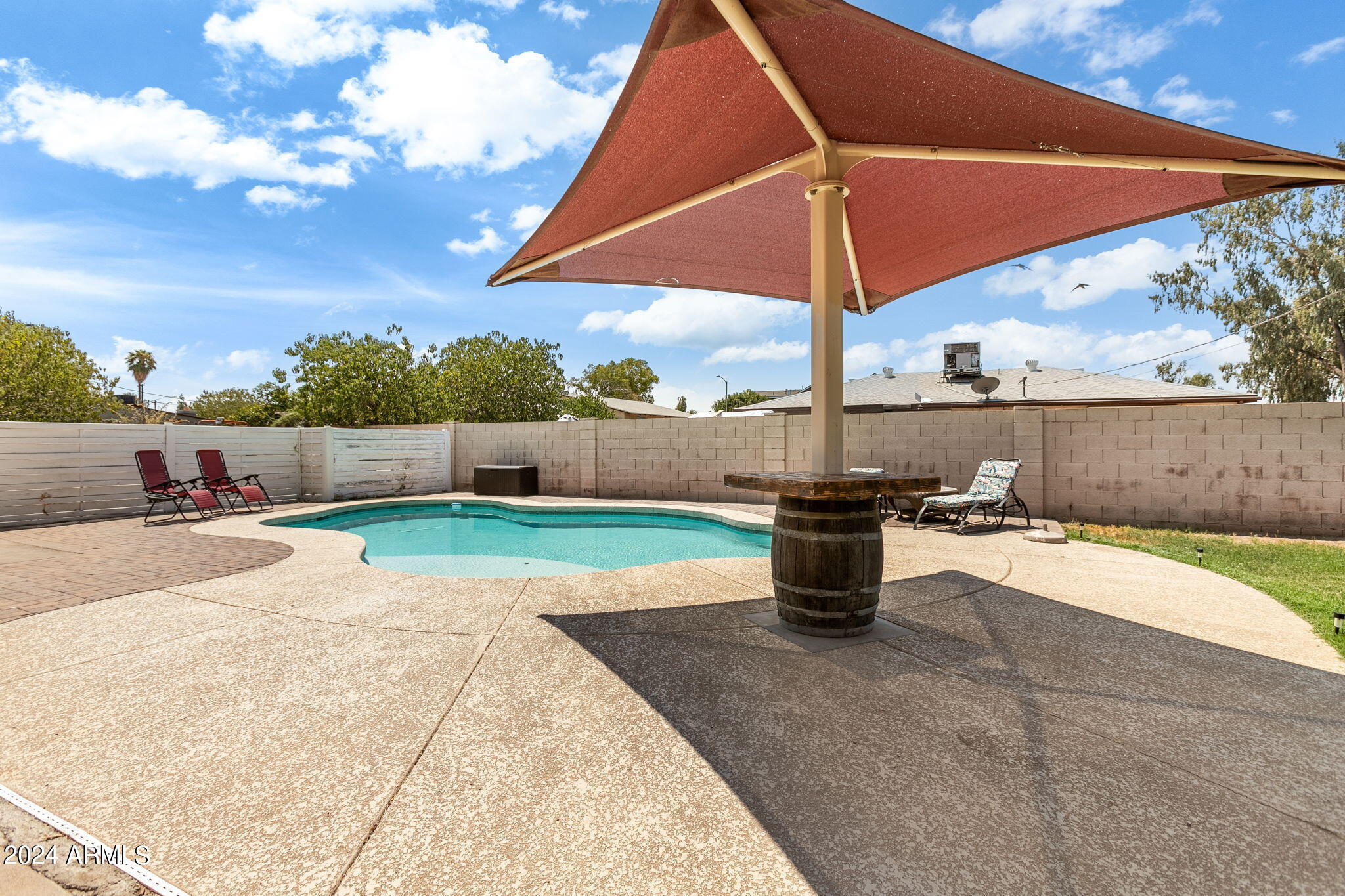 3237 W NORTHVIEW Avenue