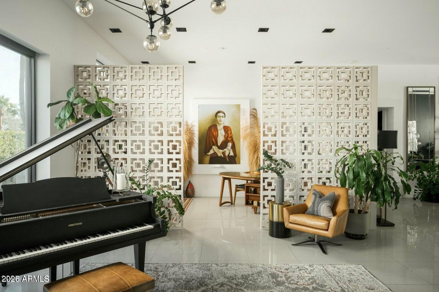 8011 E Larkspur Drive