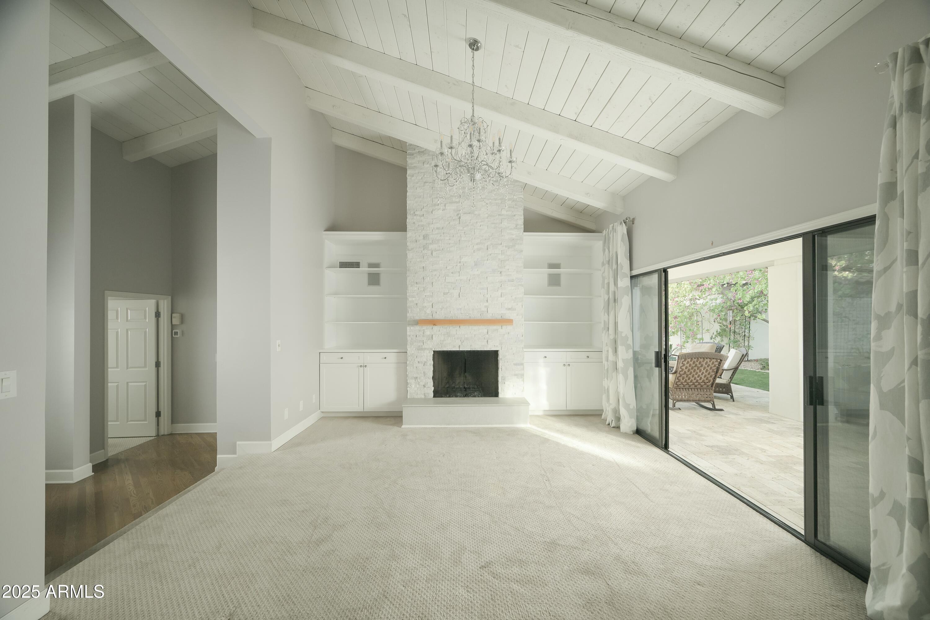 3140 E CLAREMONT Avenue