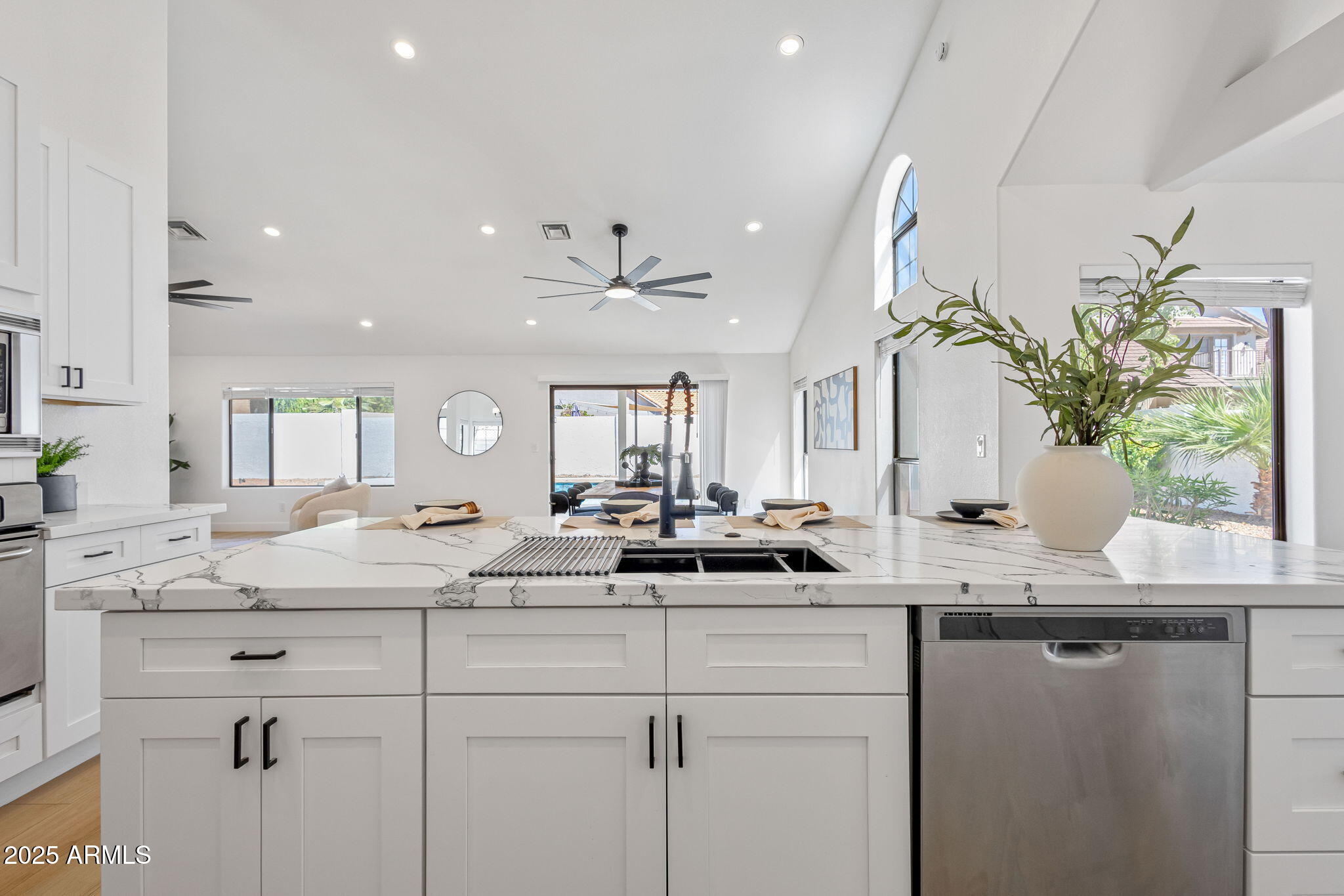 1960 E CALLE MONTE Vista