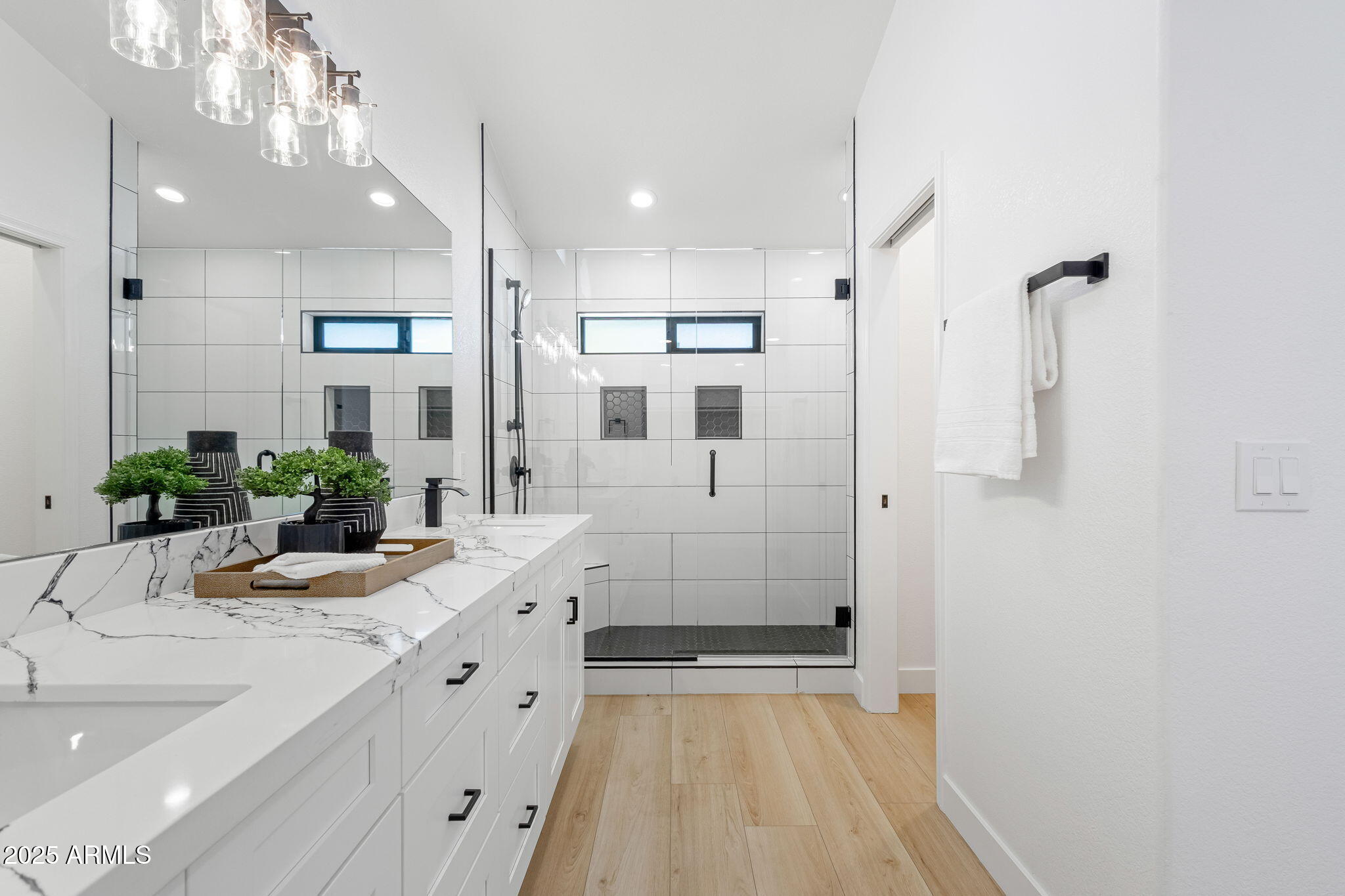 1960 E CALLE MONTE Vista