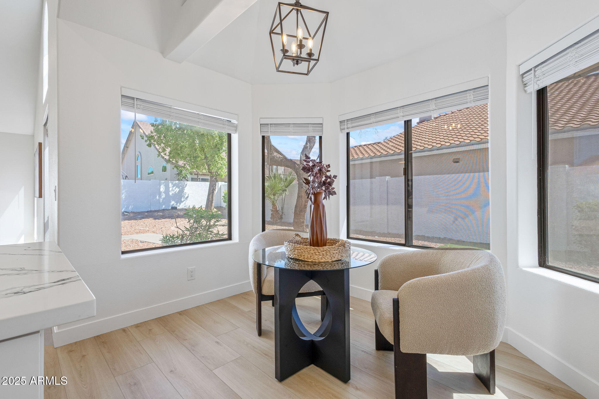 1960 E CALLE MONTE Vista