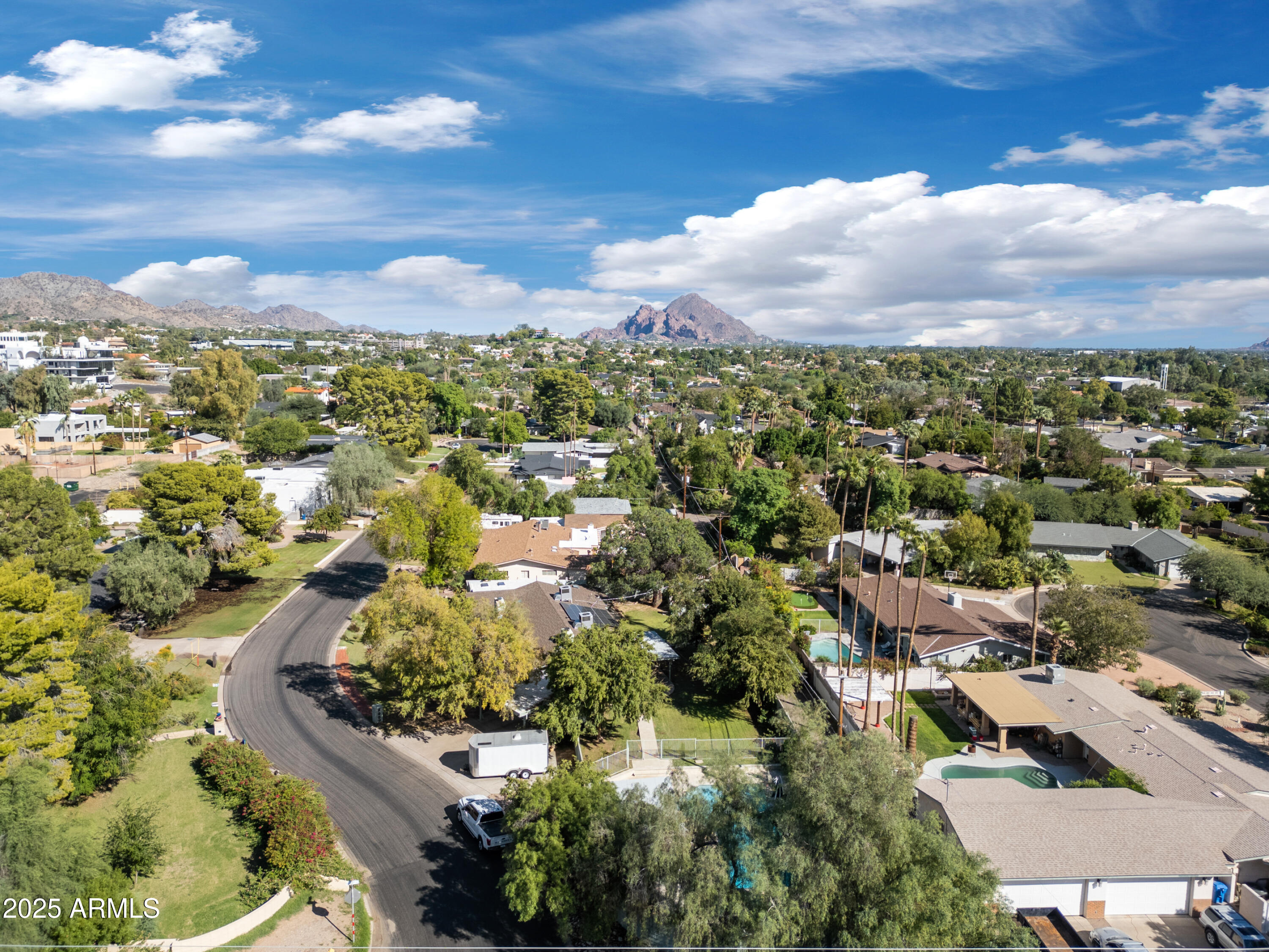 2007 E RANCHO Drive