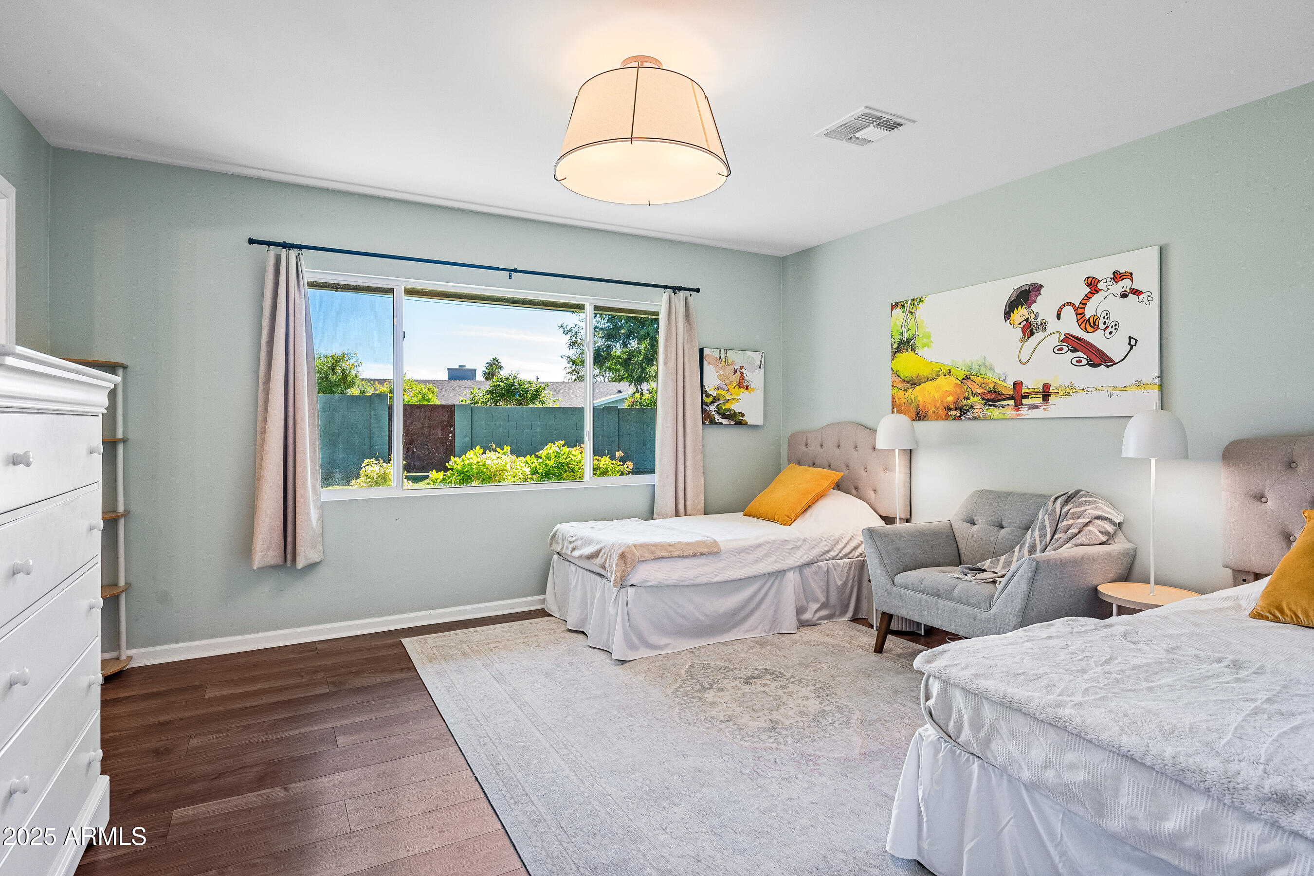 2007 E RANCHO Drive