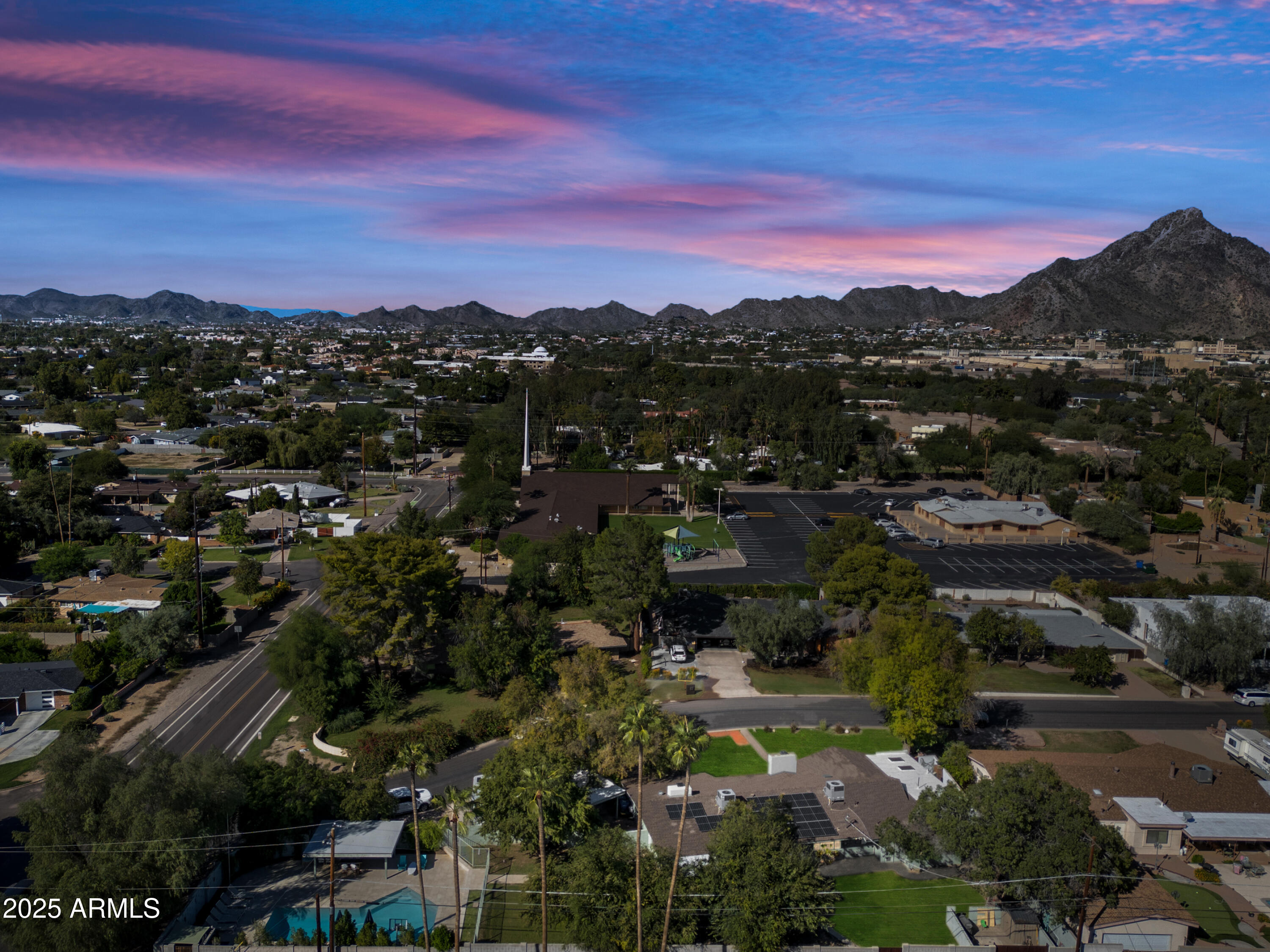 2007 E RANCHO Drive