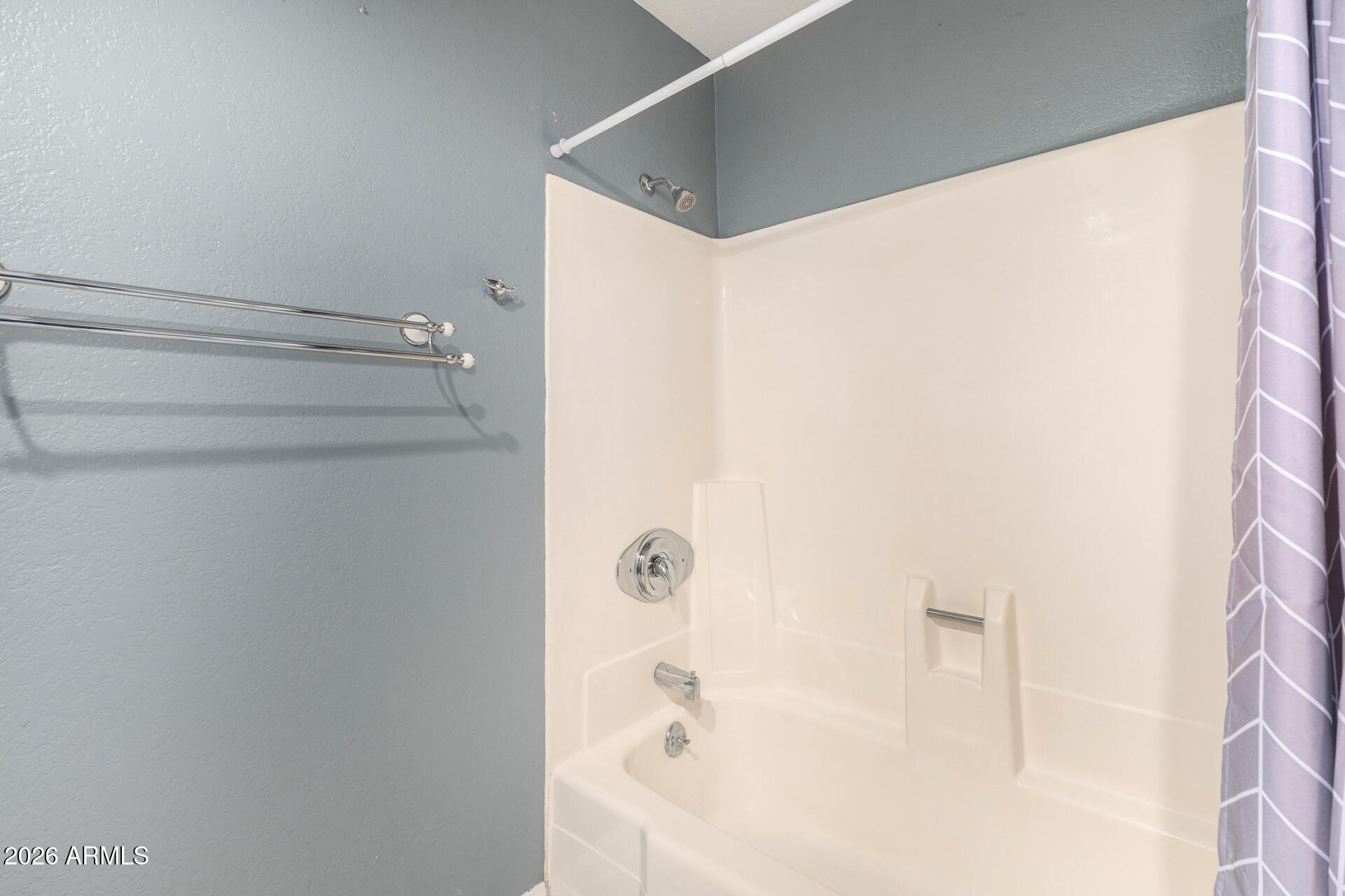 6943 E EARLL Drive 6