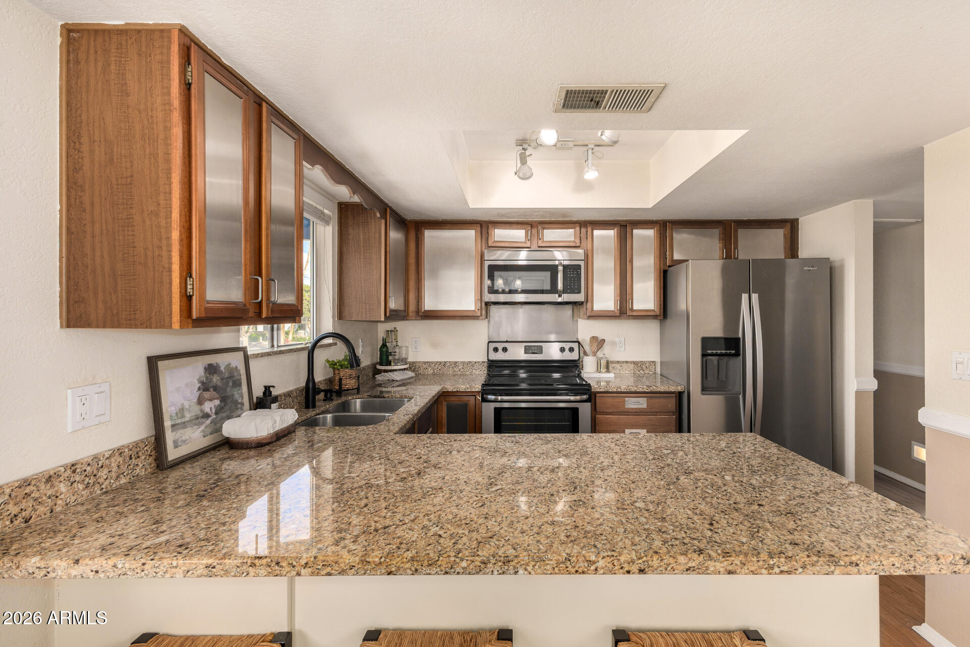 6943 E EARLL Drive 6