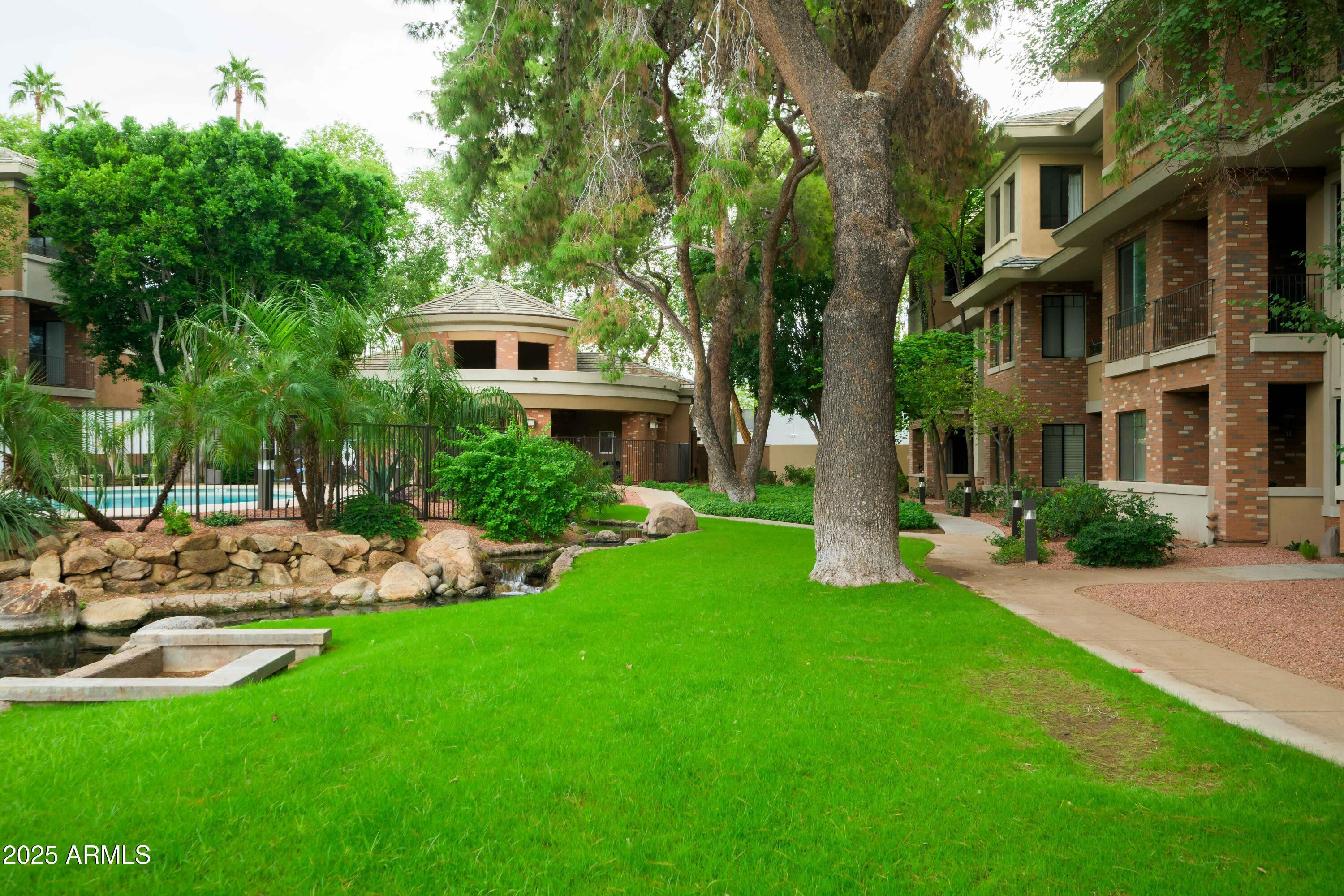 2989 N 44th Street 2001