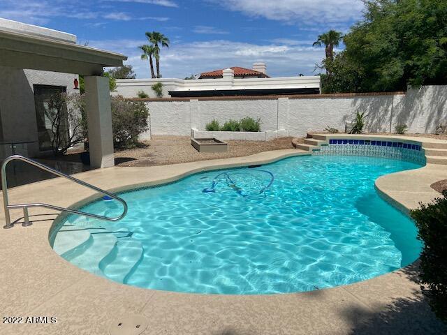9405 N 83RD Street