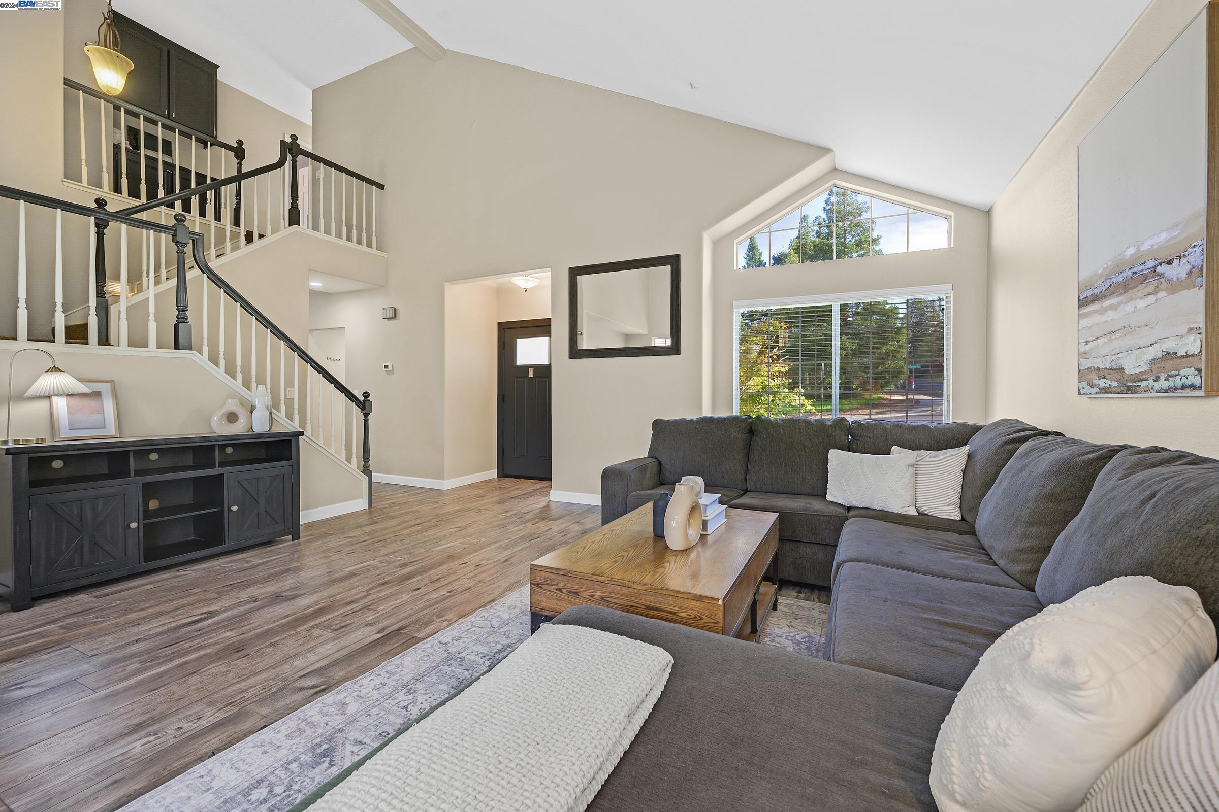 3816 Loch Lomand Way