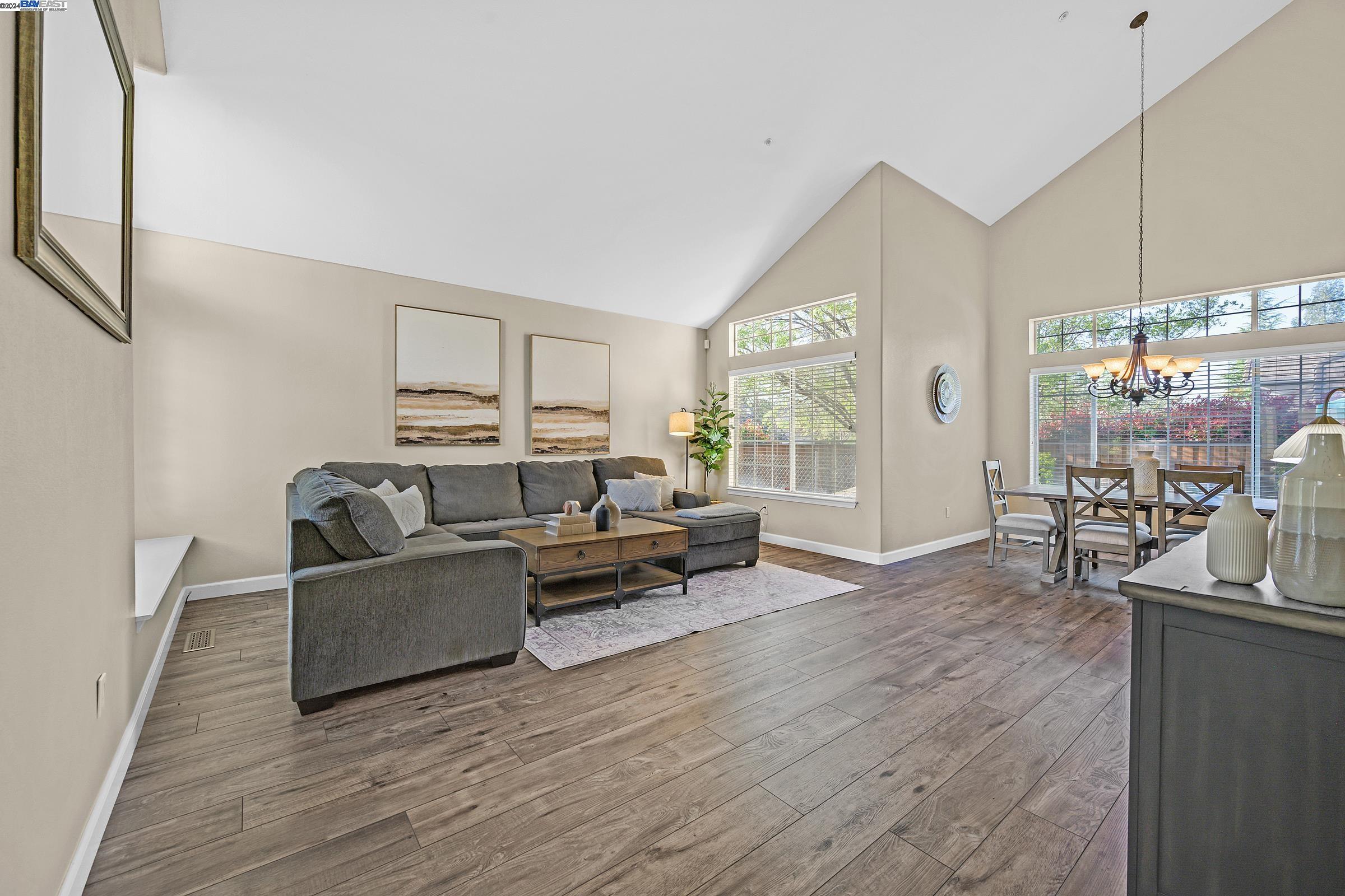 3816 Loch Lomand Way