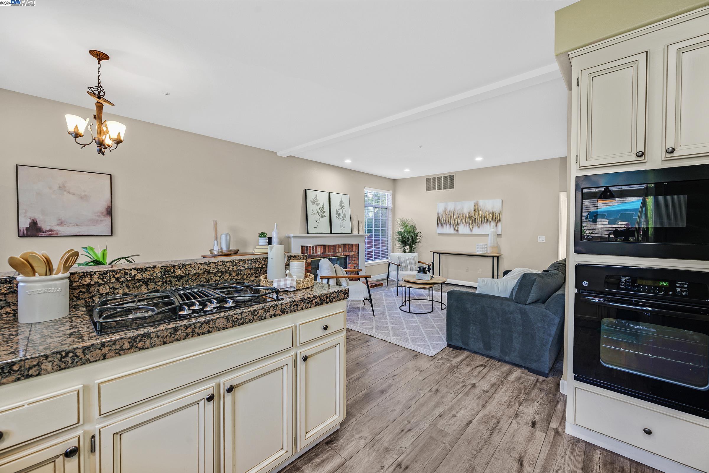 3816 Loch Lomand Way
