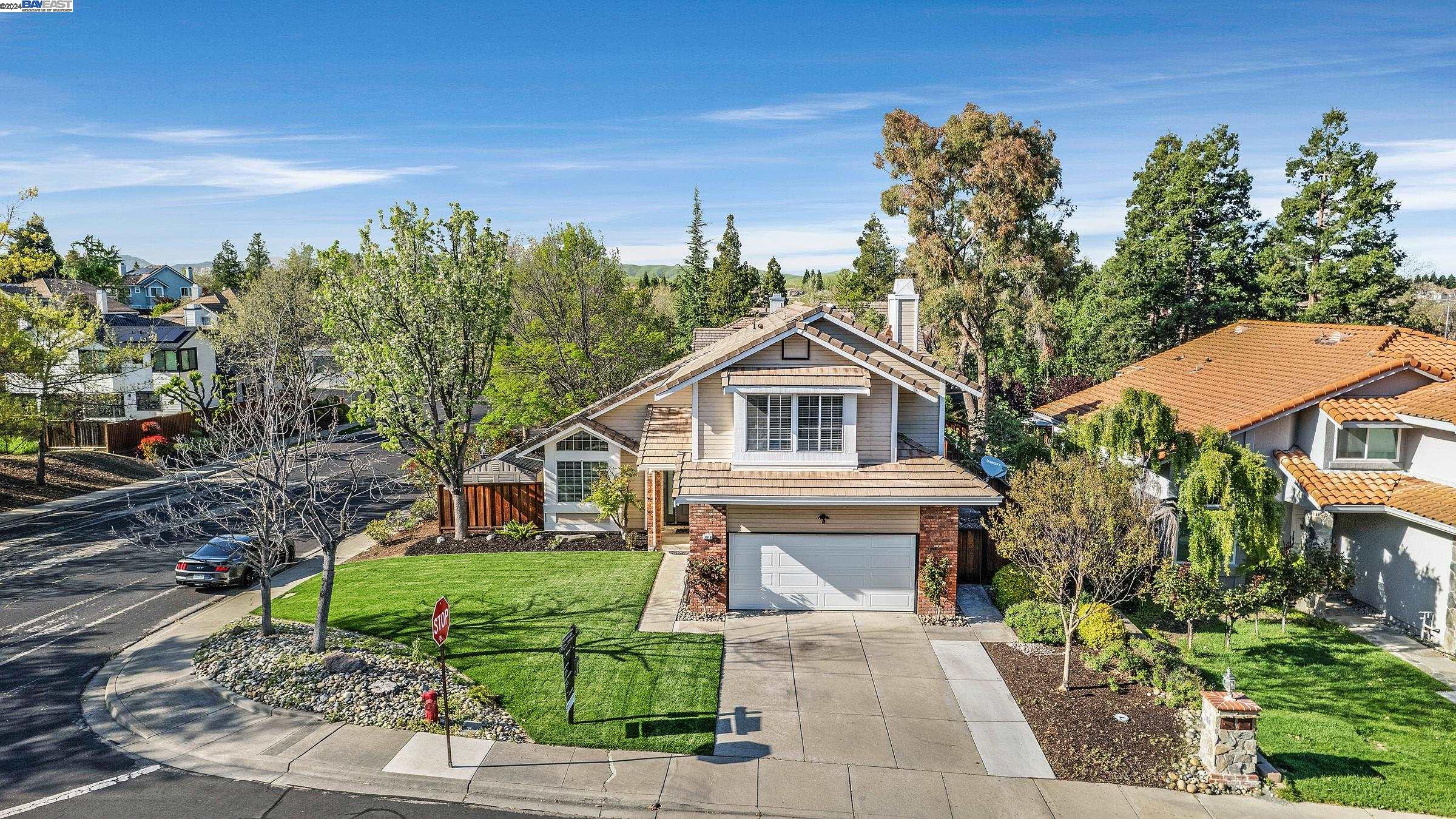 3816 Loch Lomand Way
