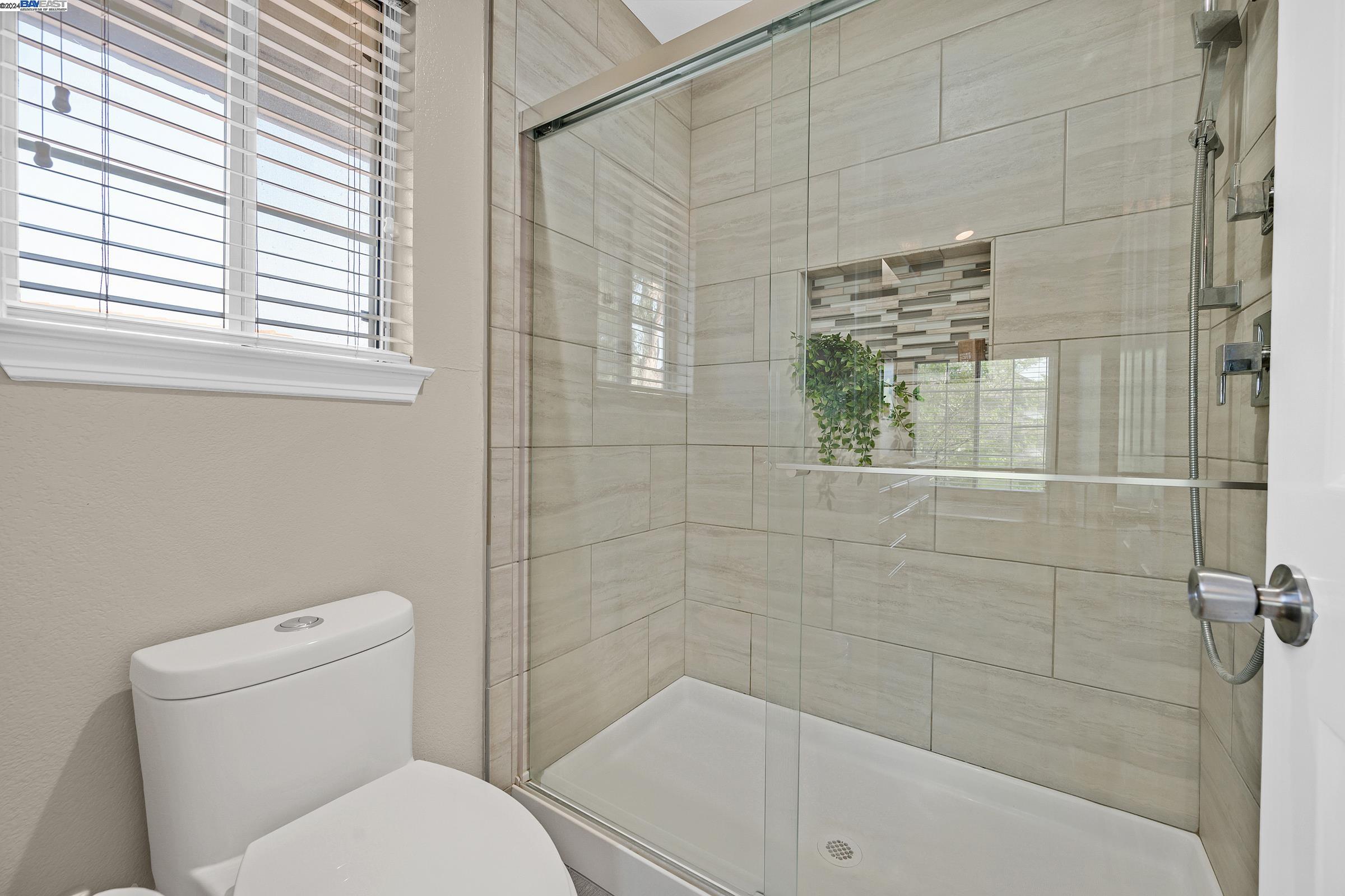 3816 Loch Lomand Way