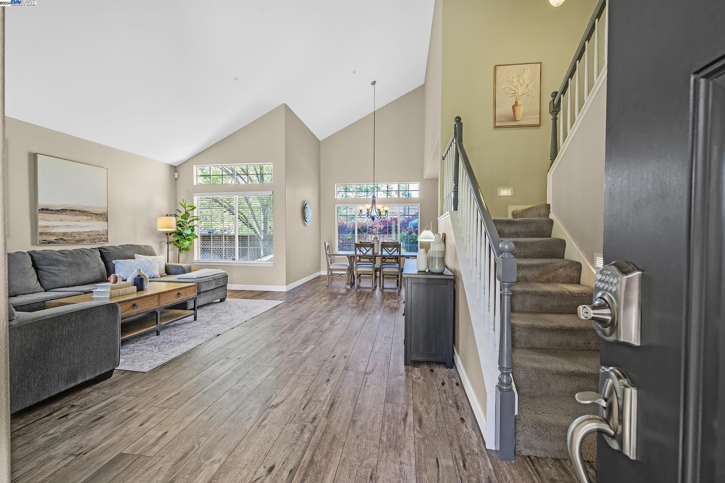 3816 Loch Lomand Way