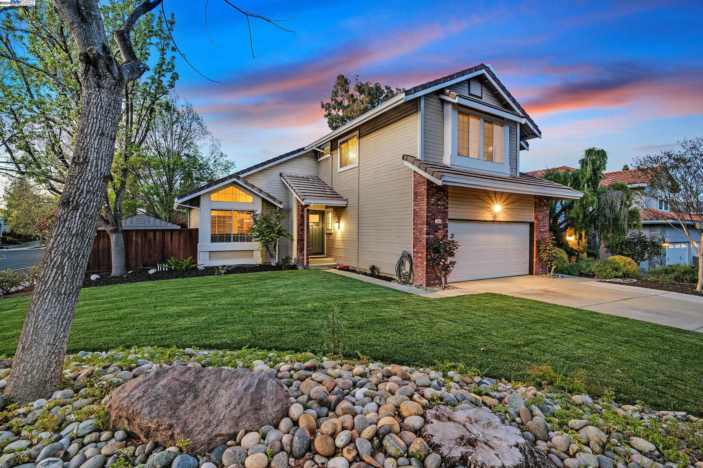 3816 Loch Lomand Way