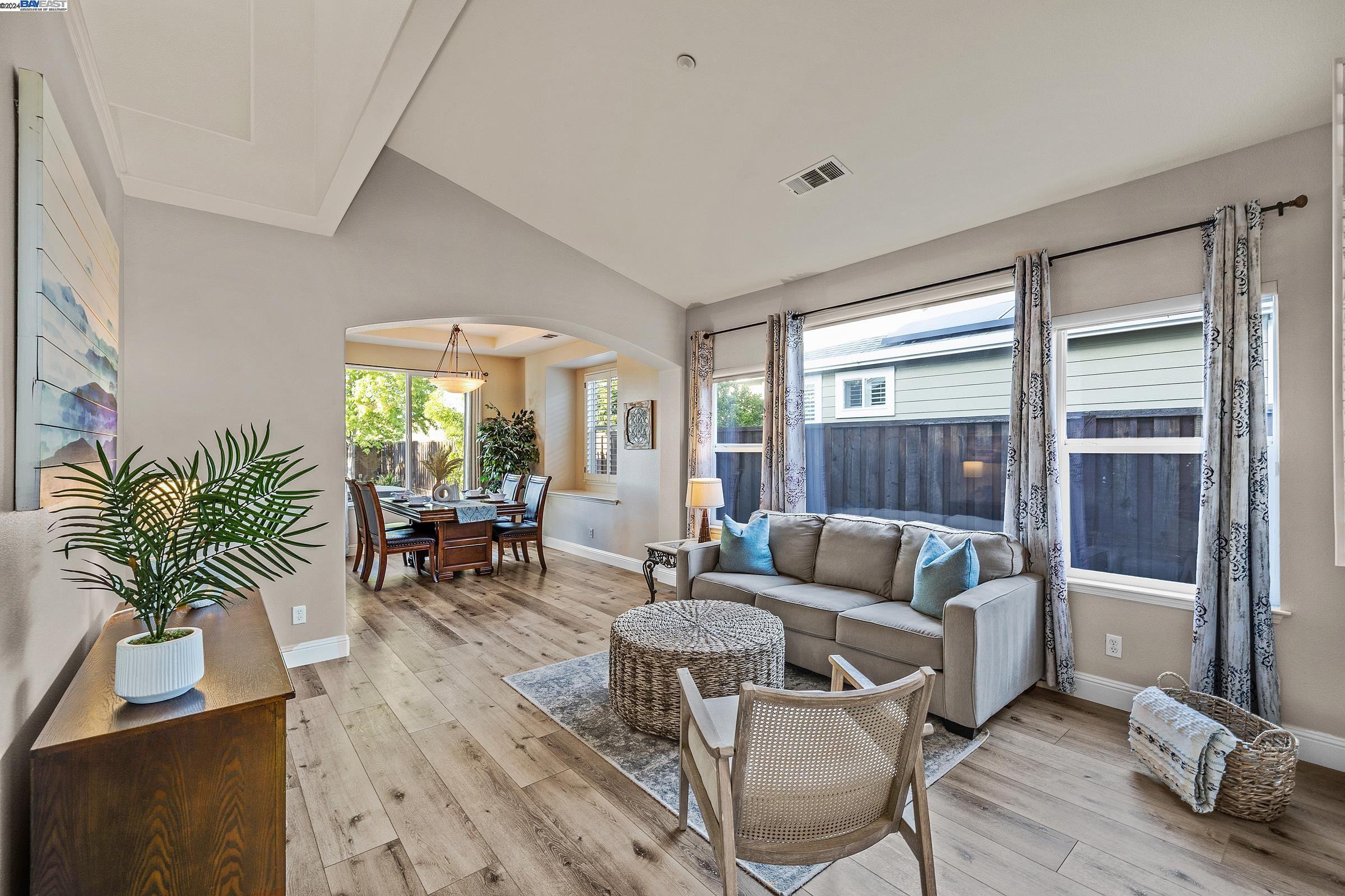 1833 Meadow Glen Dr.