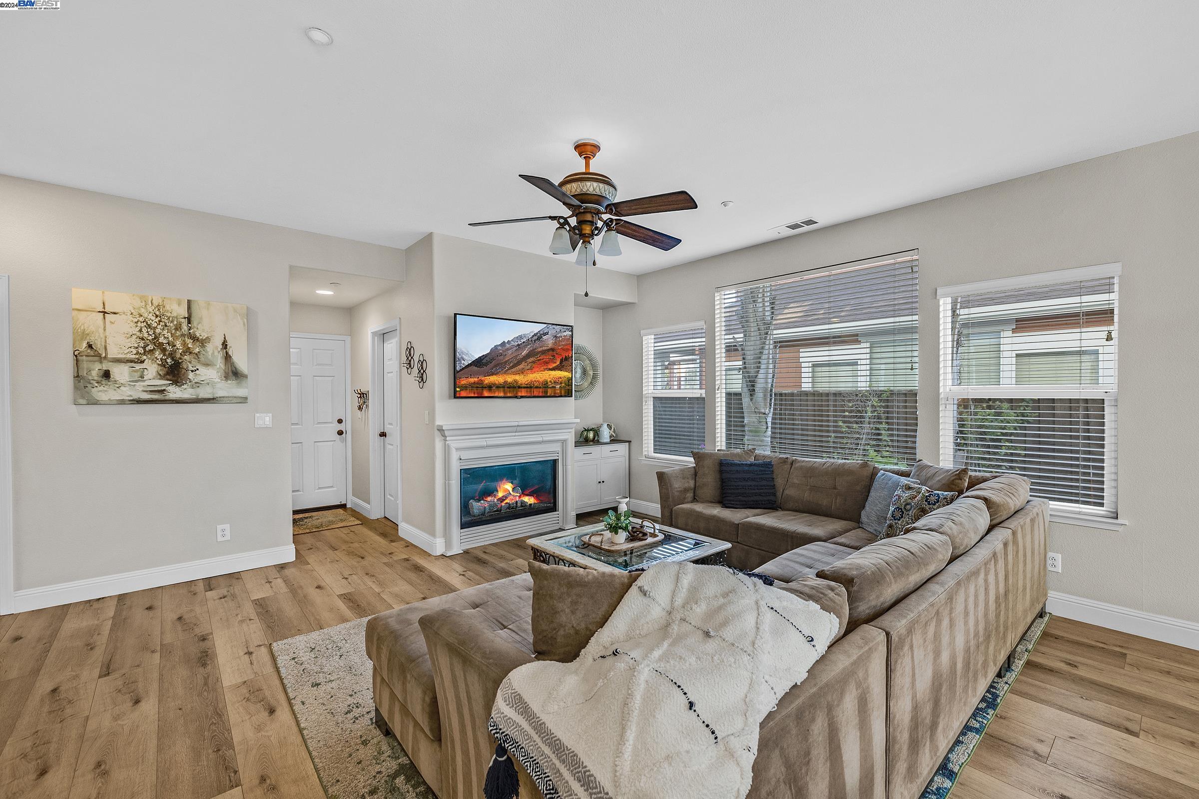 1833 Meadow Glen Dr.