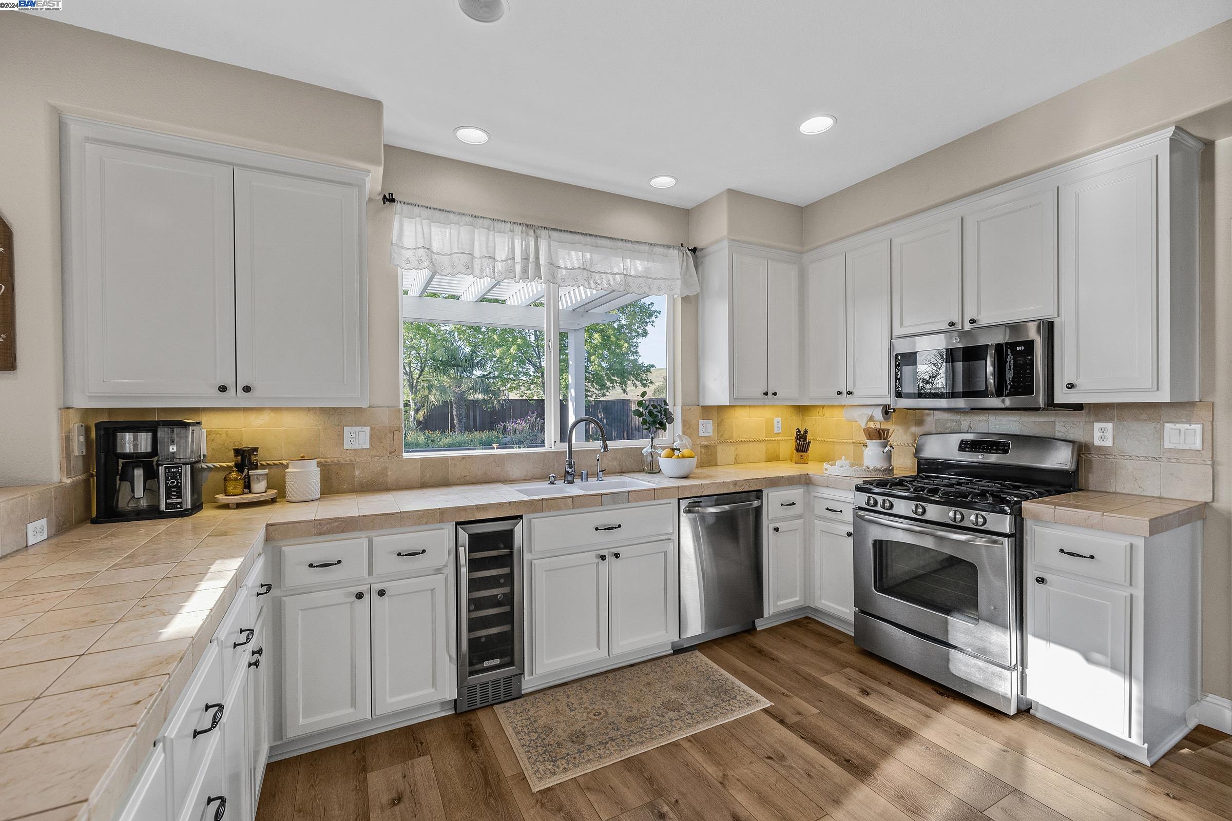 1833 Meadow Glen Dr.