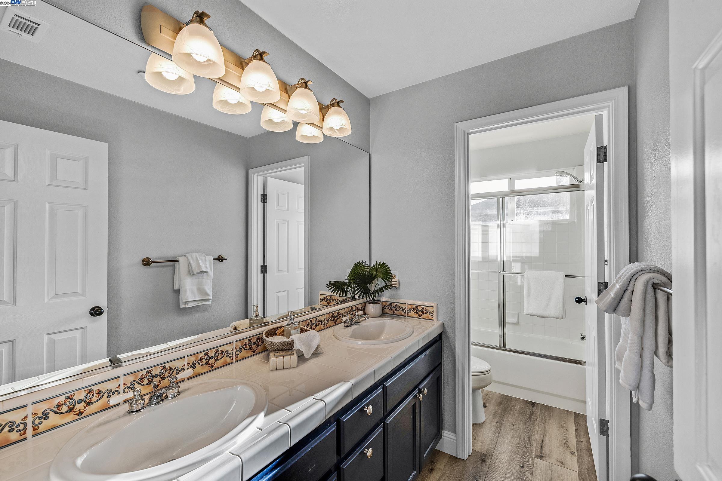 1833 Meadow Glen Dr.