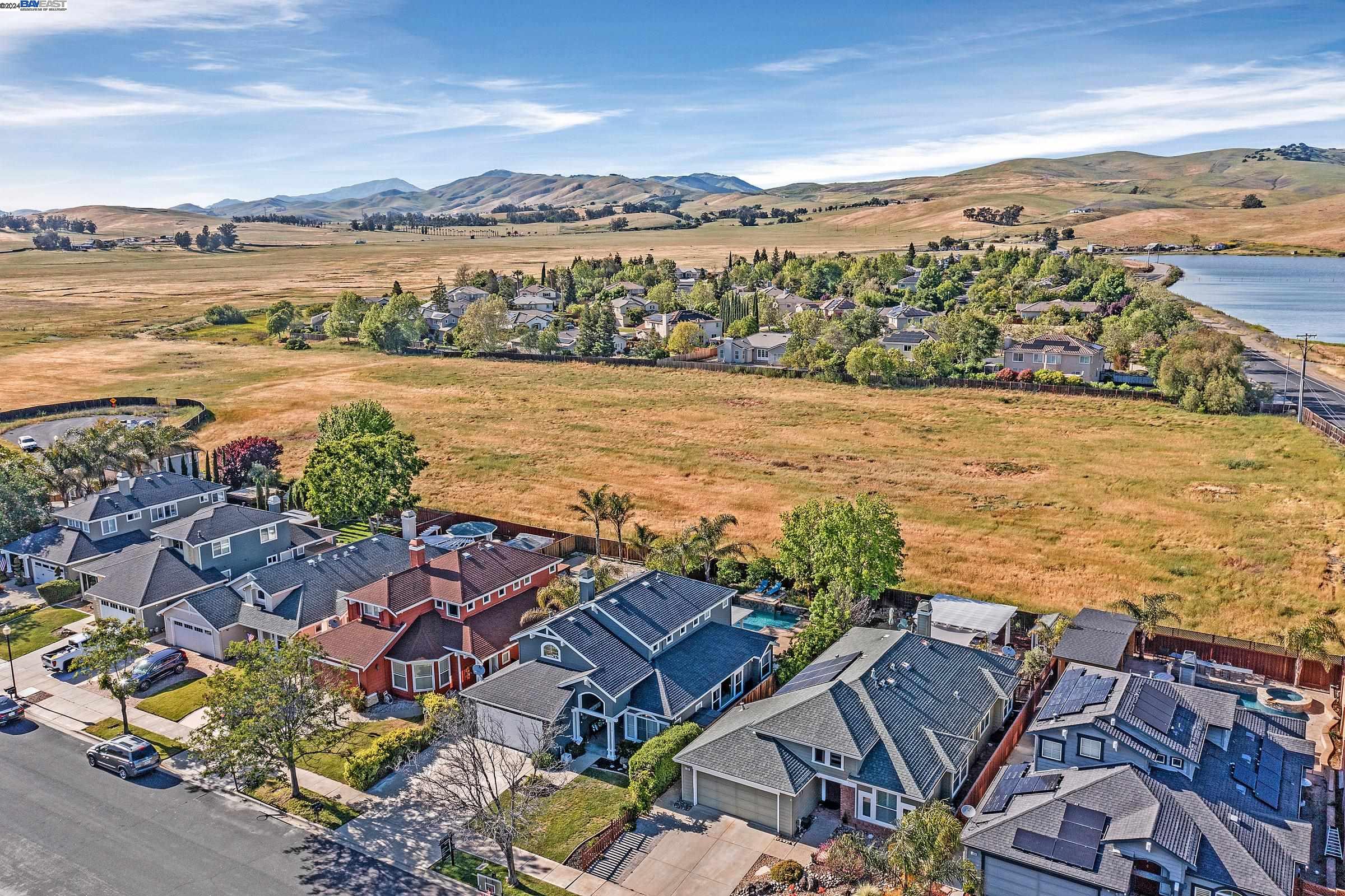 1833 Meadow Glen Dr.