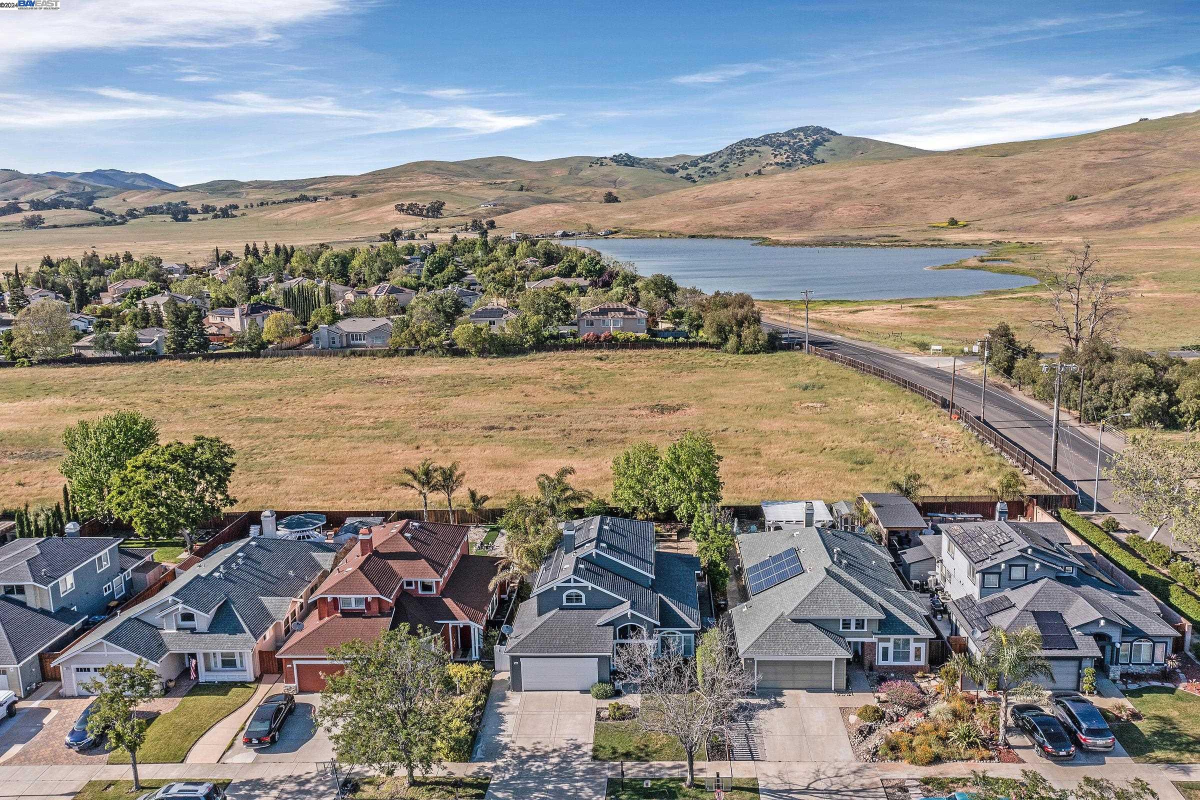 1833 Meadow Glen Dr.