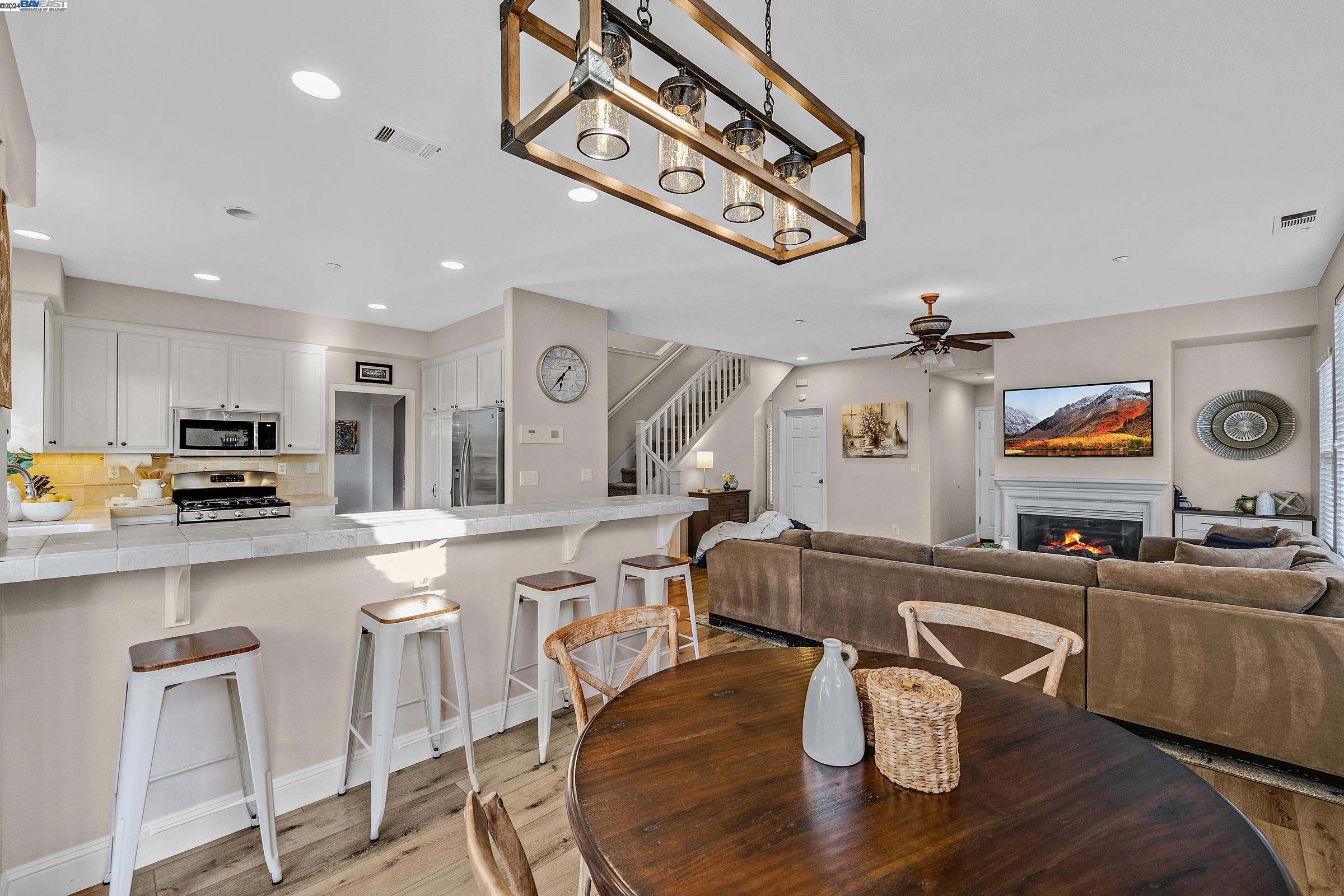 1833 Meadow Glen Dr.