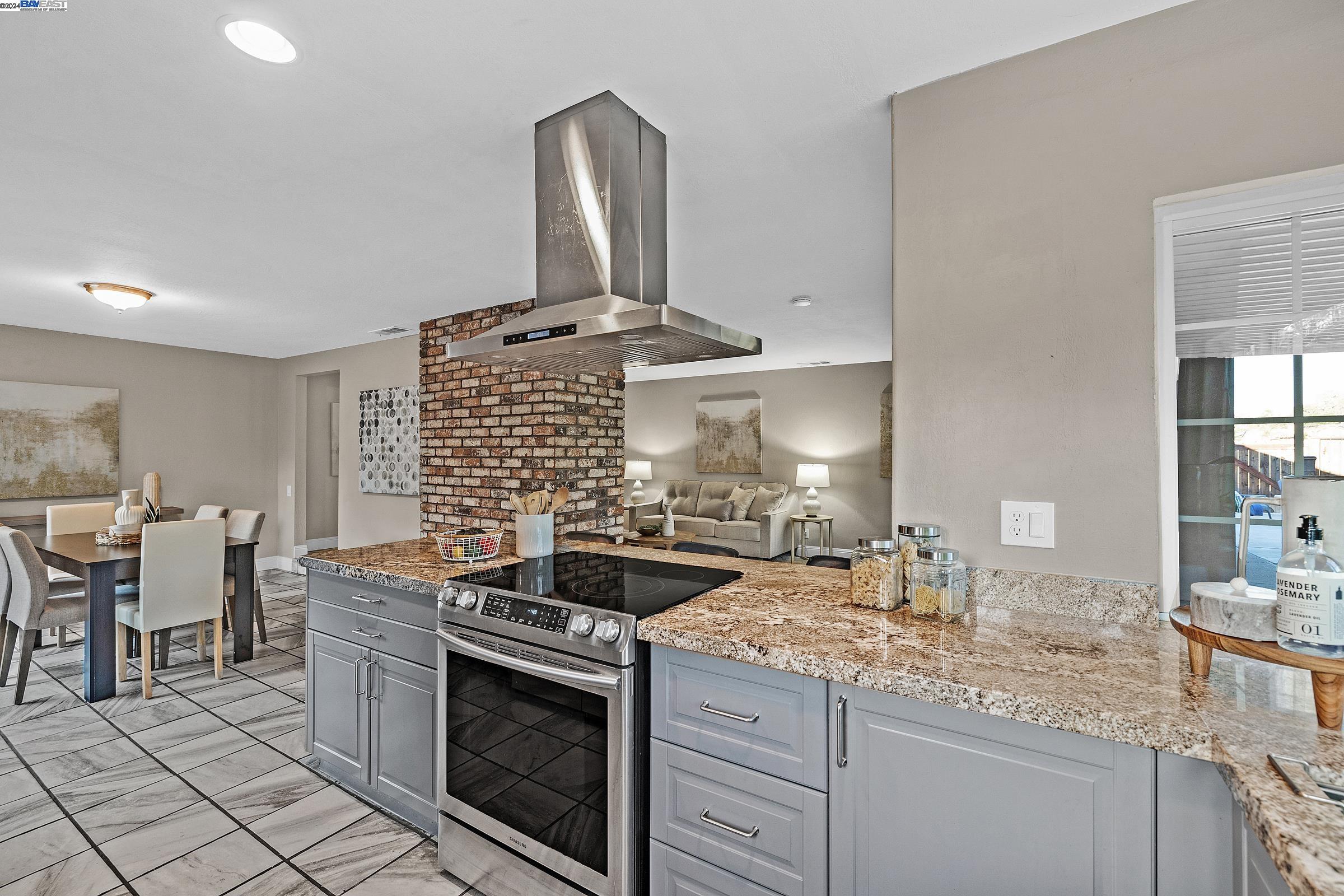 206 Turnstone Dr.