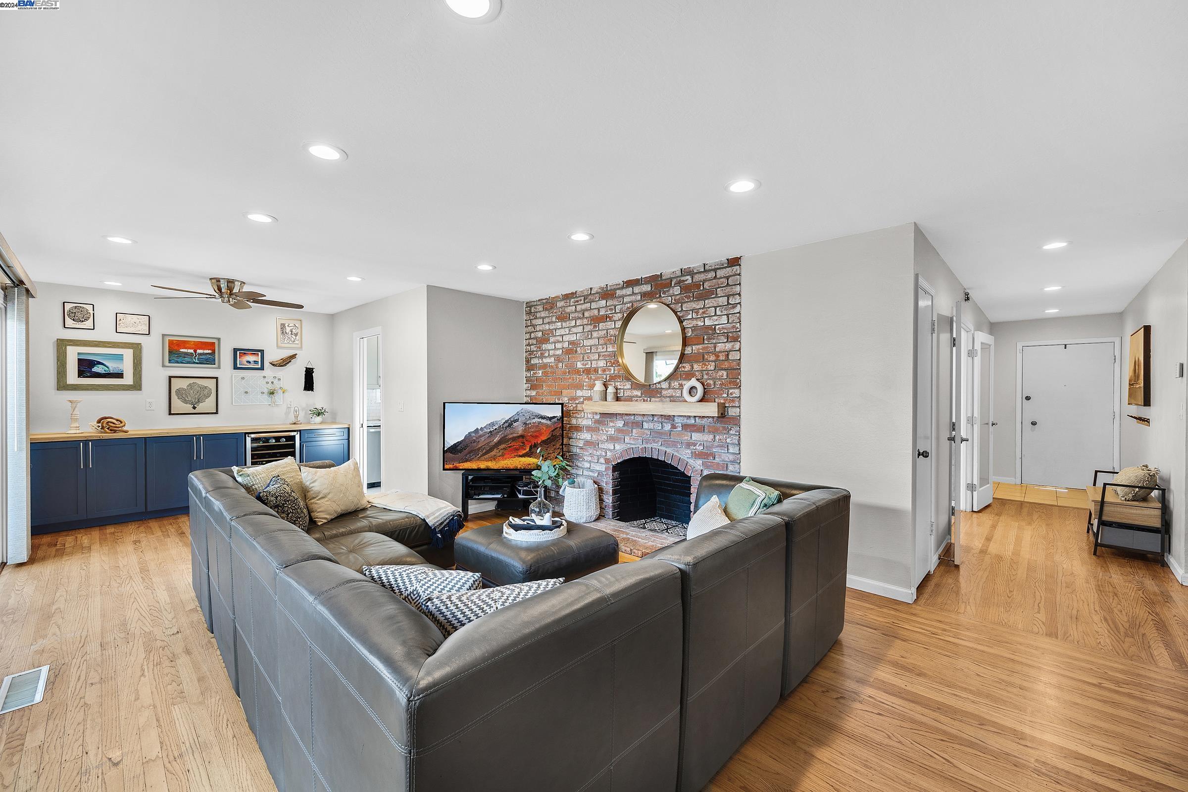 788 Wall St.