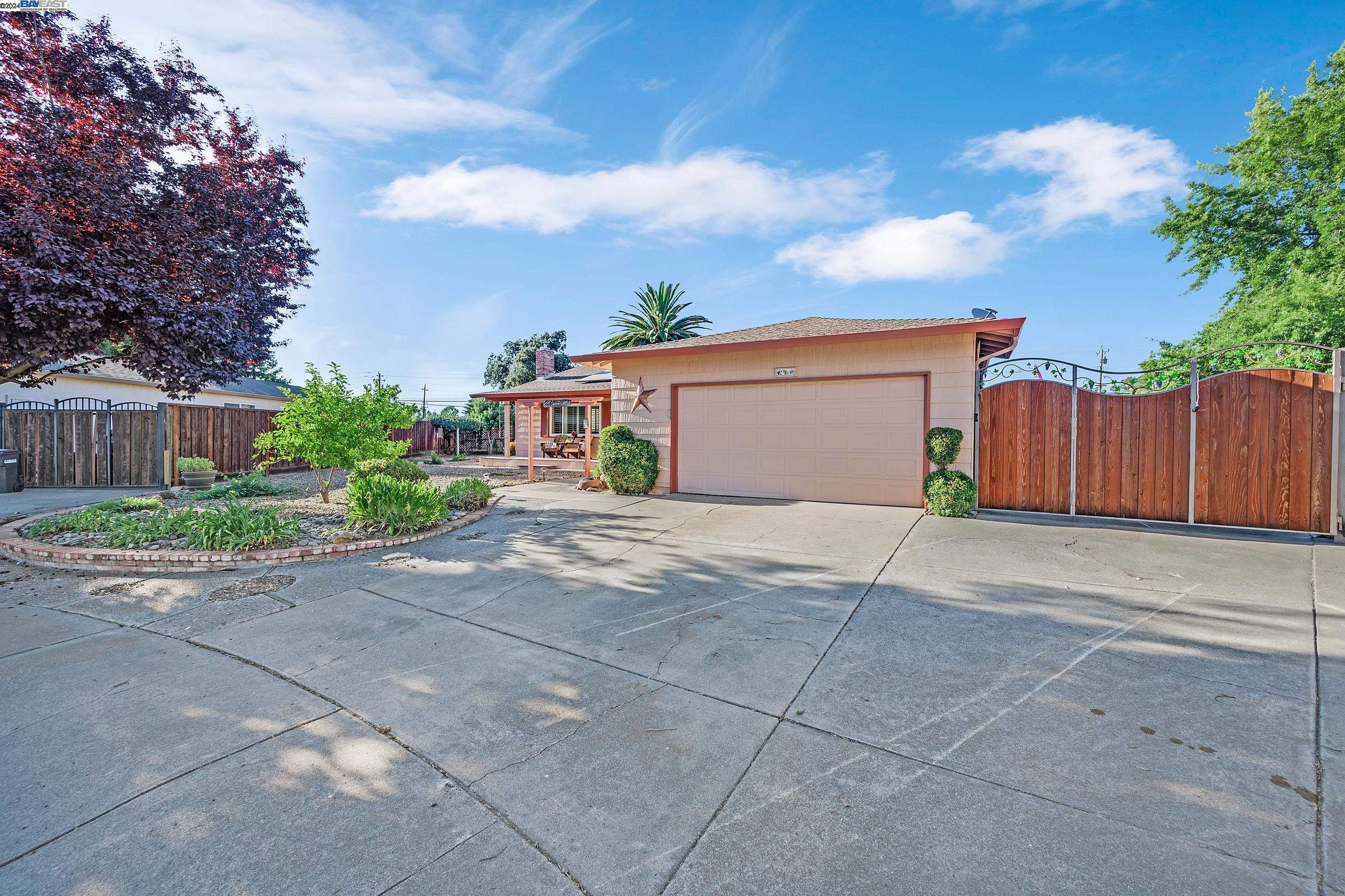 268 Louis Ct.
