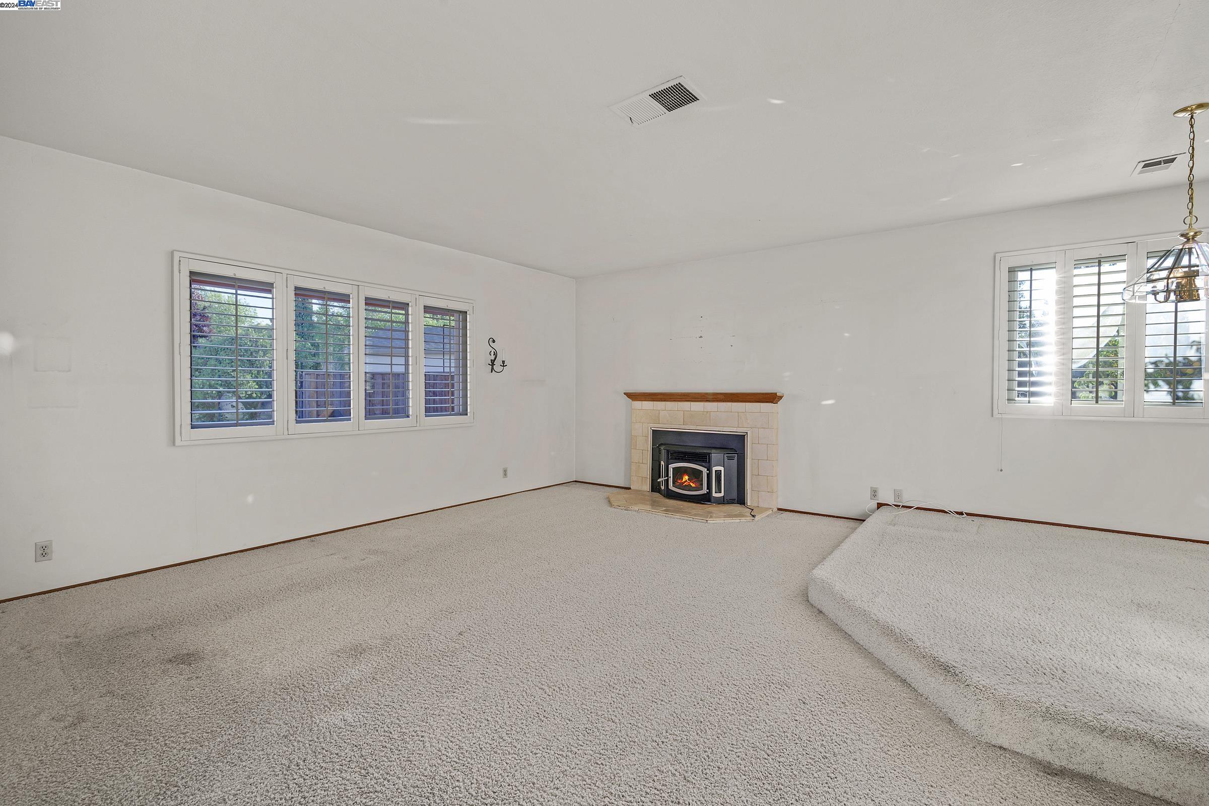 268 Louis Ct.
