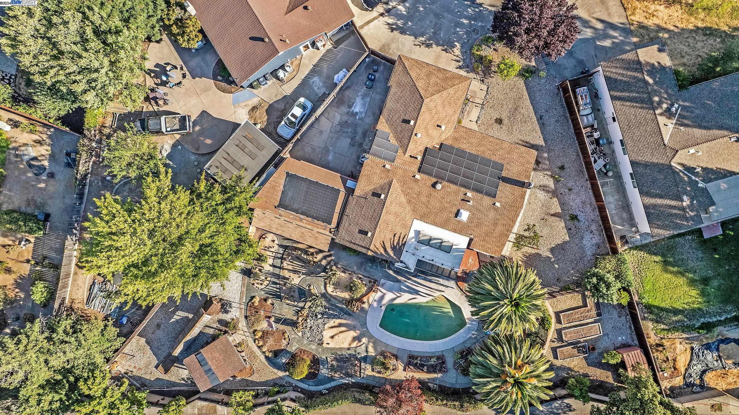 268 Louis Ct.