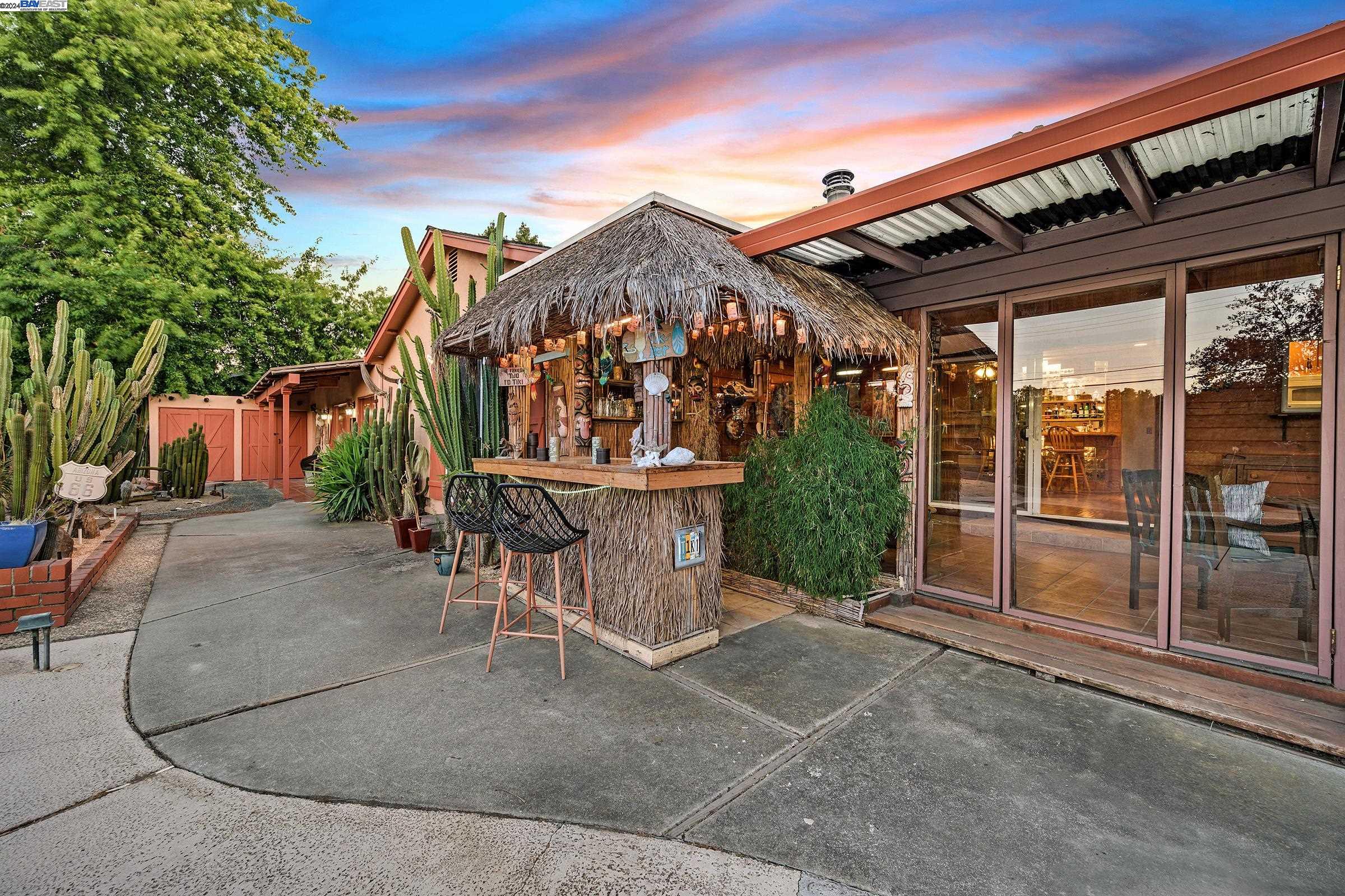 268 Louis Ct.