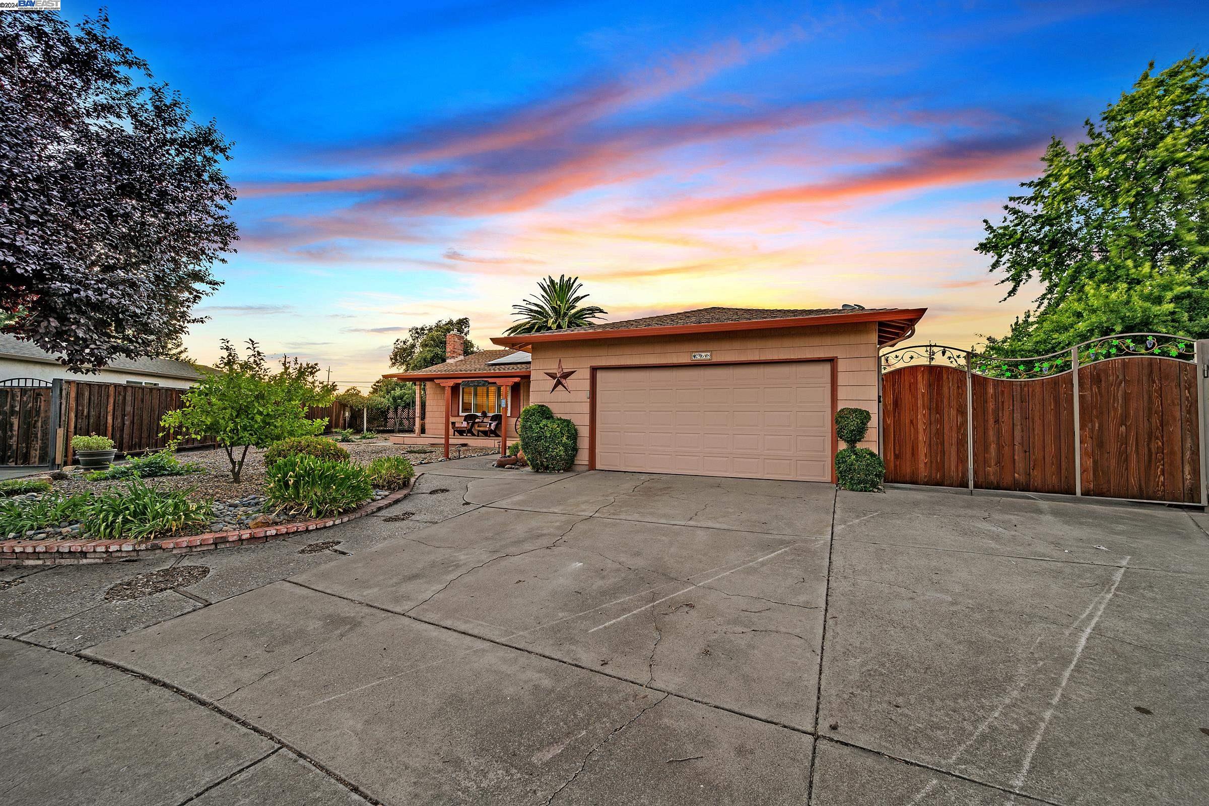 268 Louis Ct.