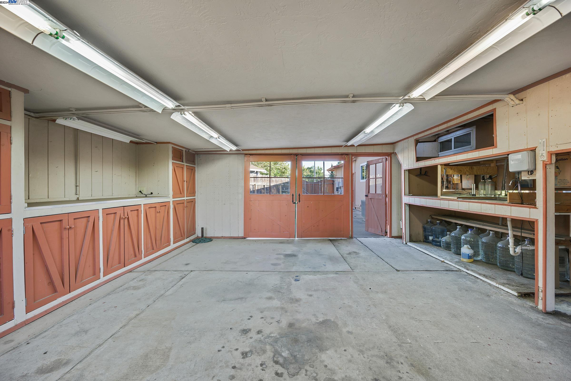 268 Louis Ct.