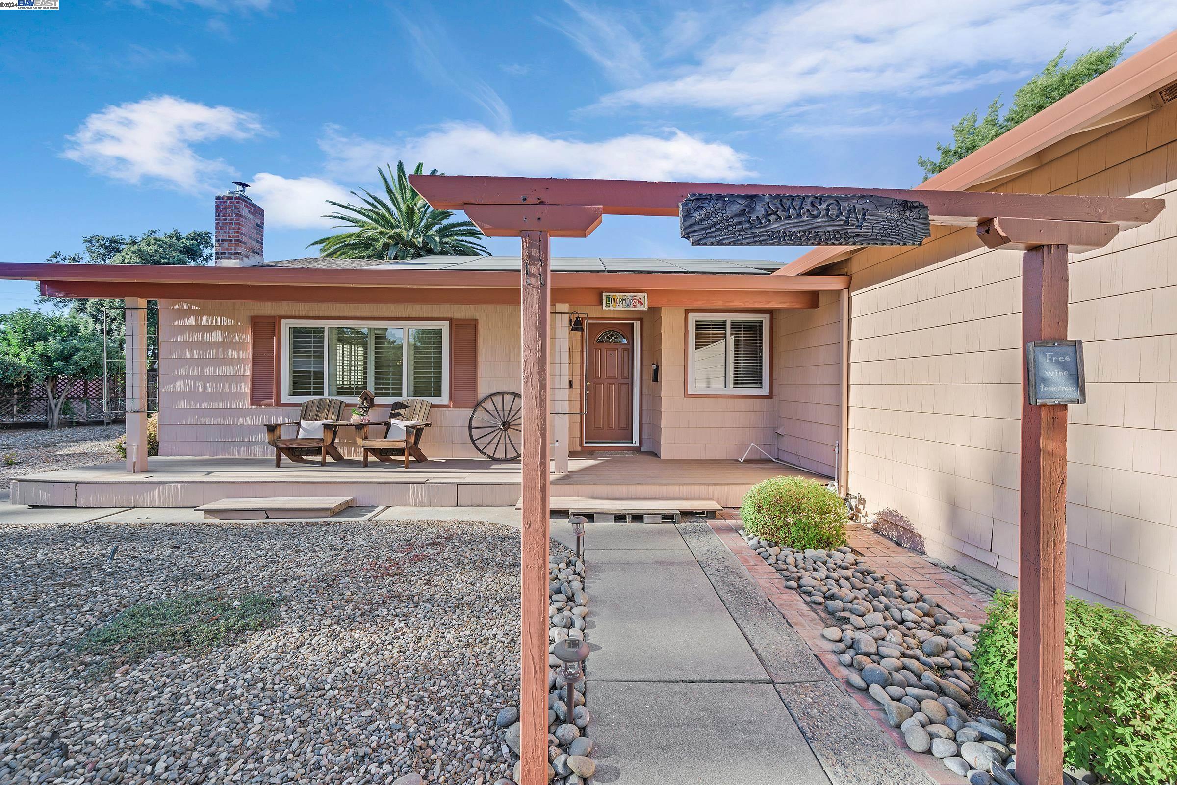 268 Louis Ct.