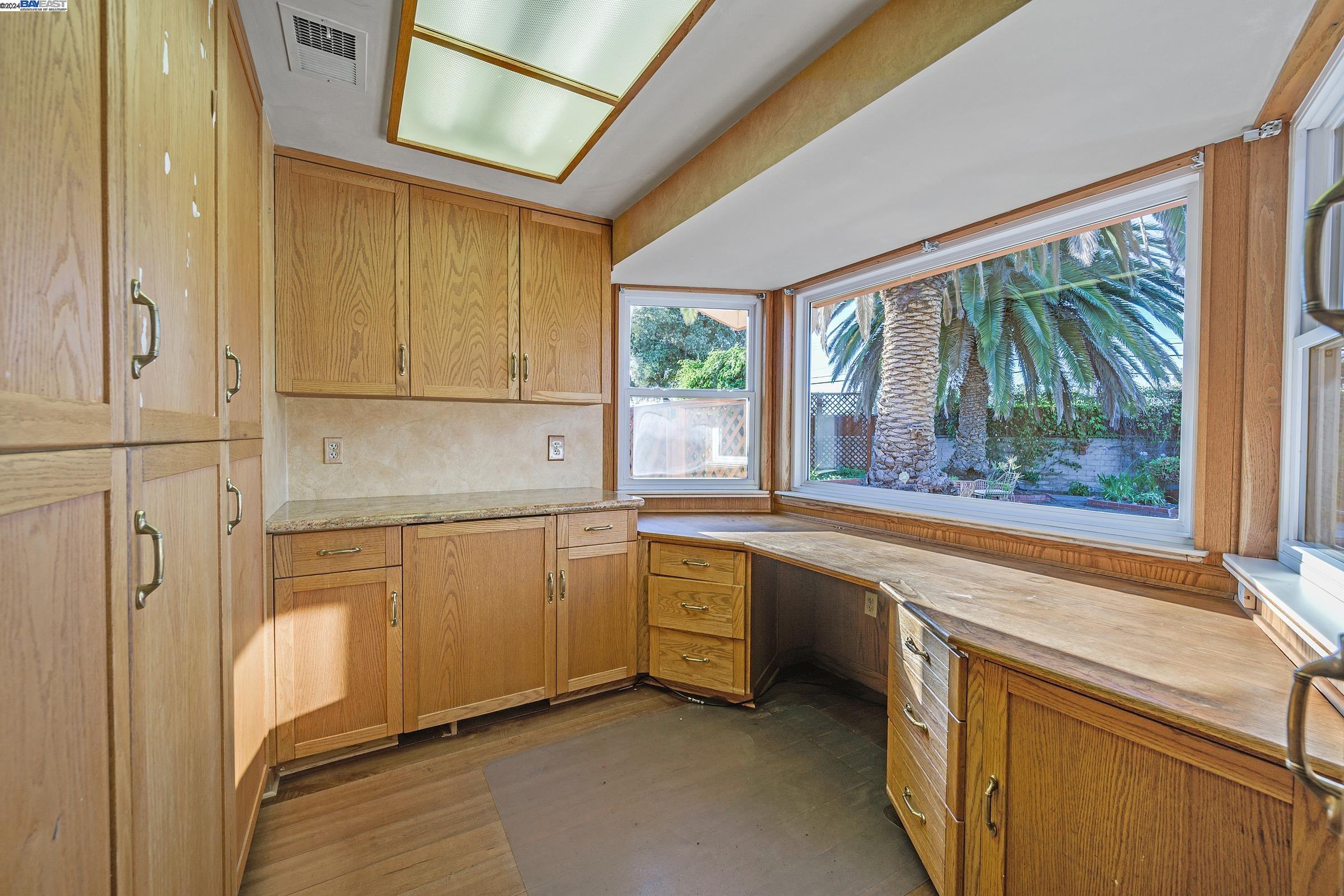 268 Louis Ct.
