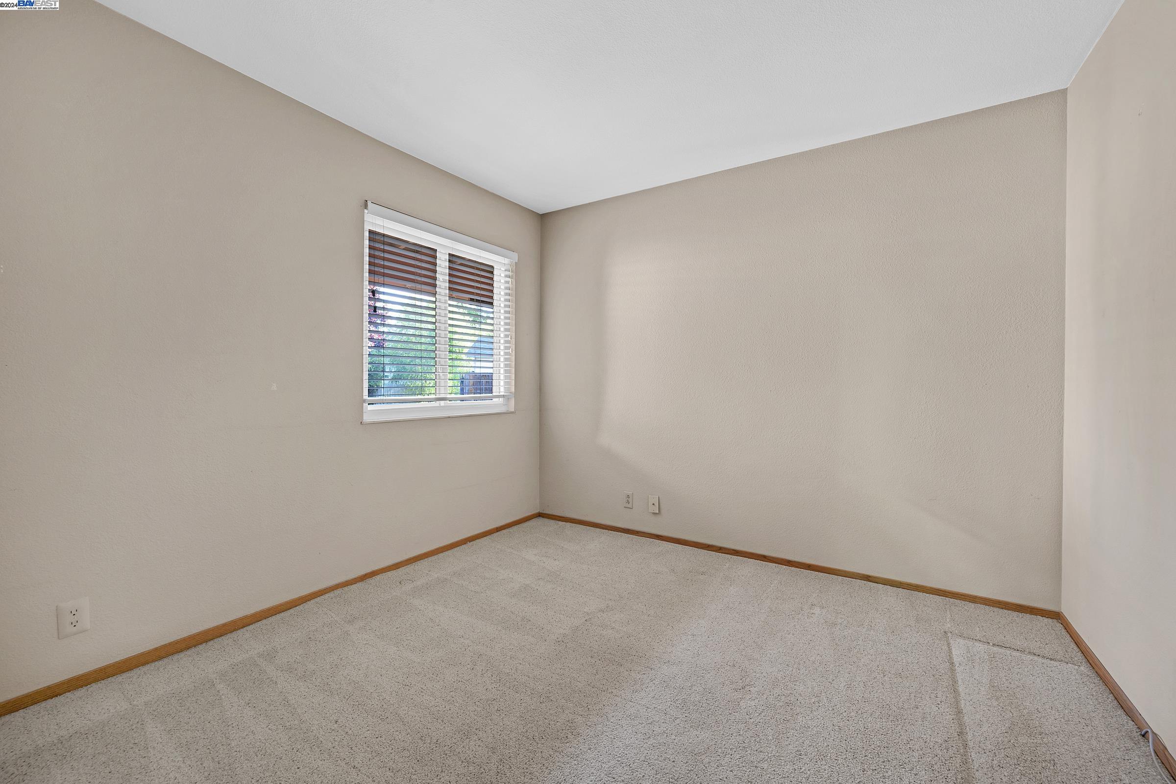 268 Louis Ct.