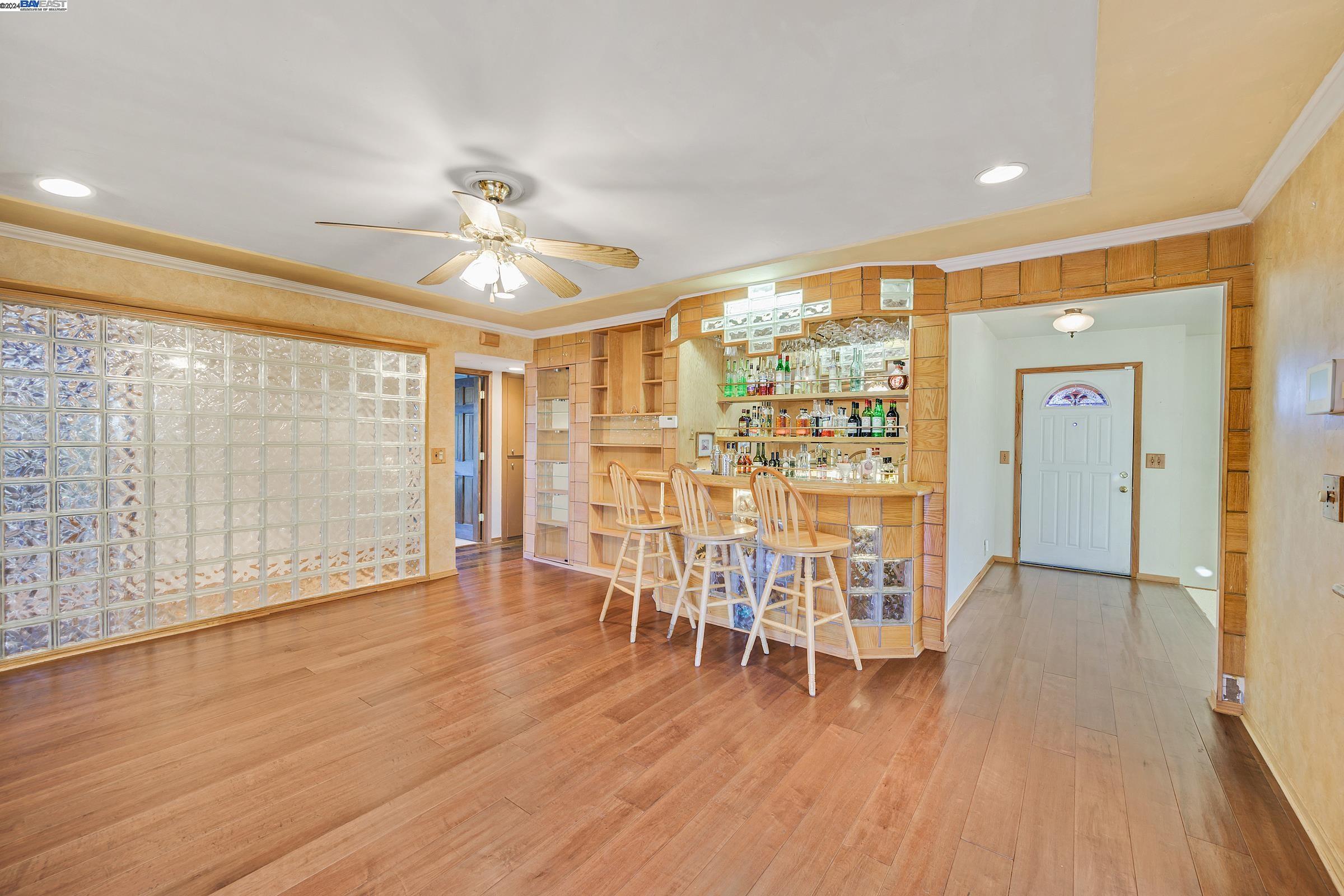 268 Louis Ct.