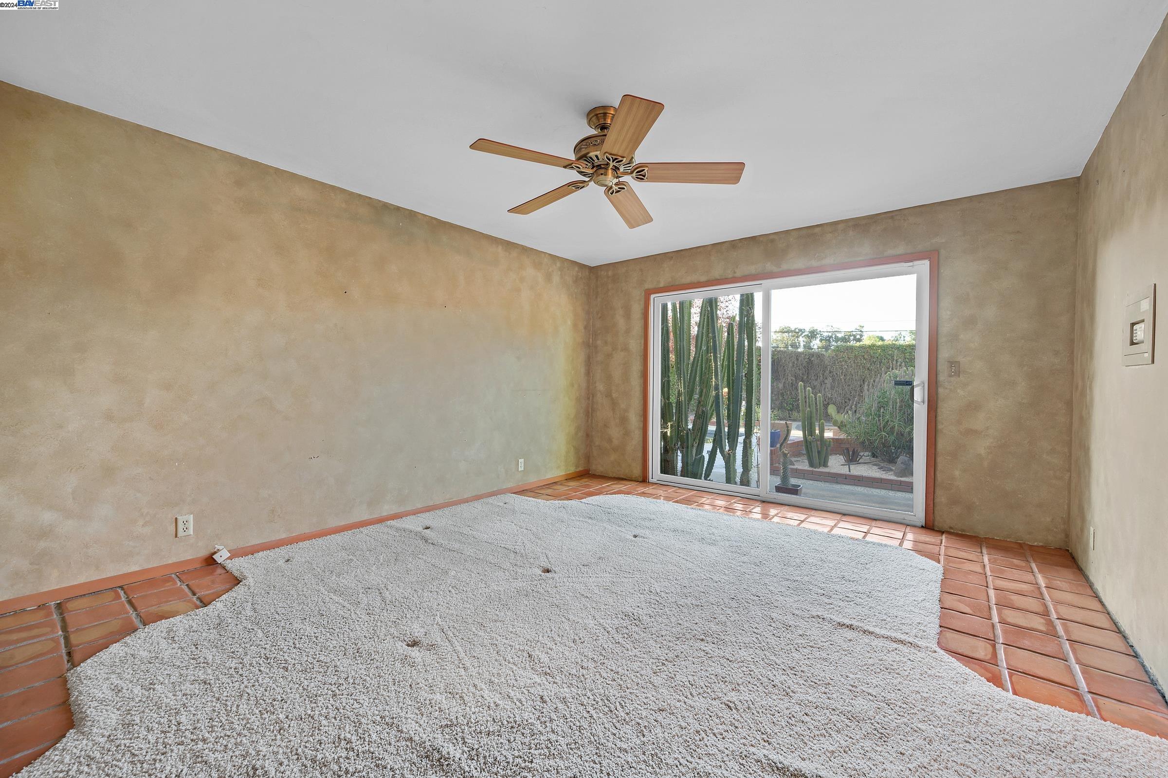 268 Louis Ct.