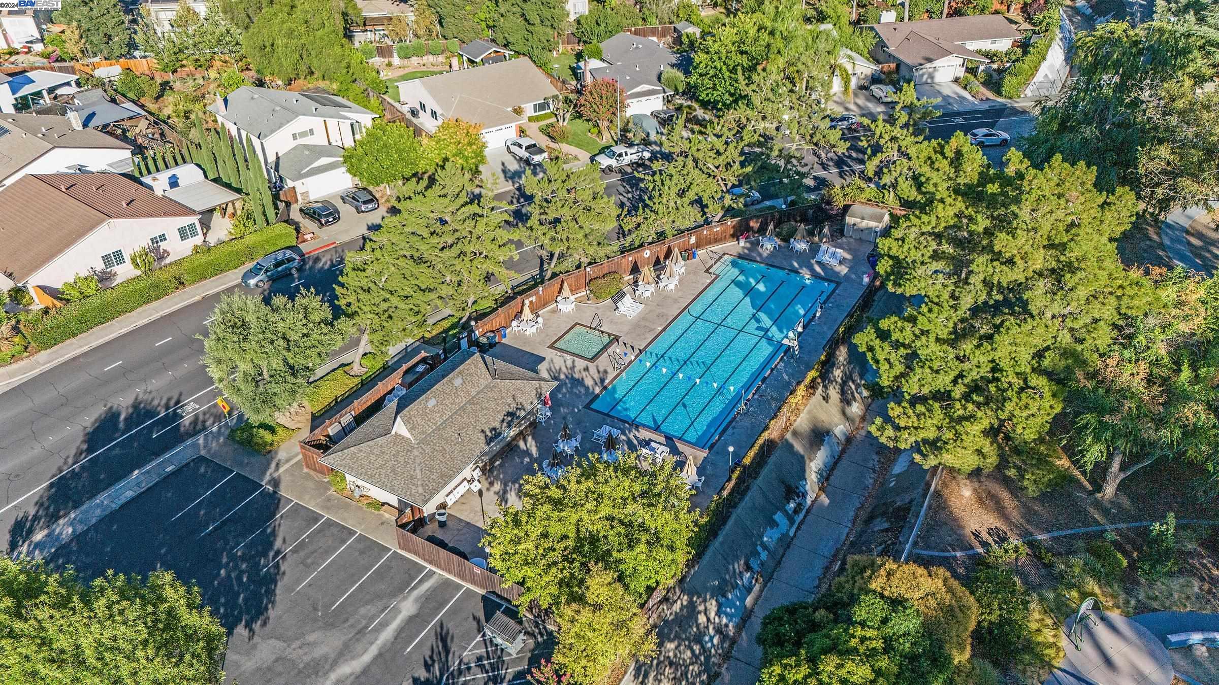 704 Debra St.
