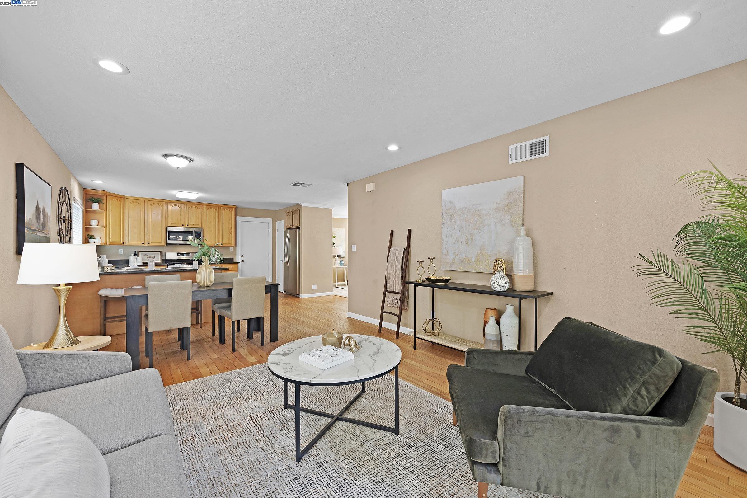 704 Debra St.