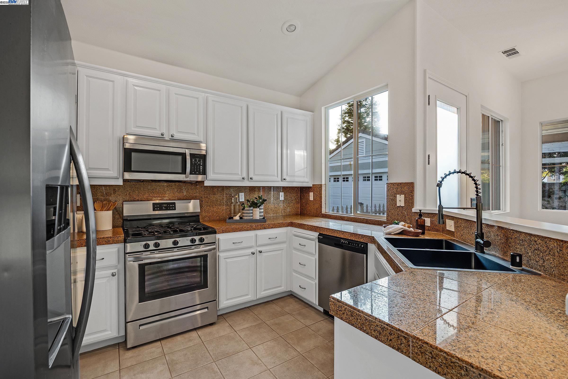 6424 Altamar Cir.