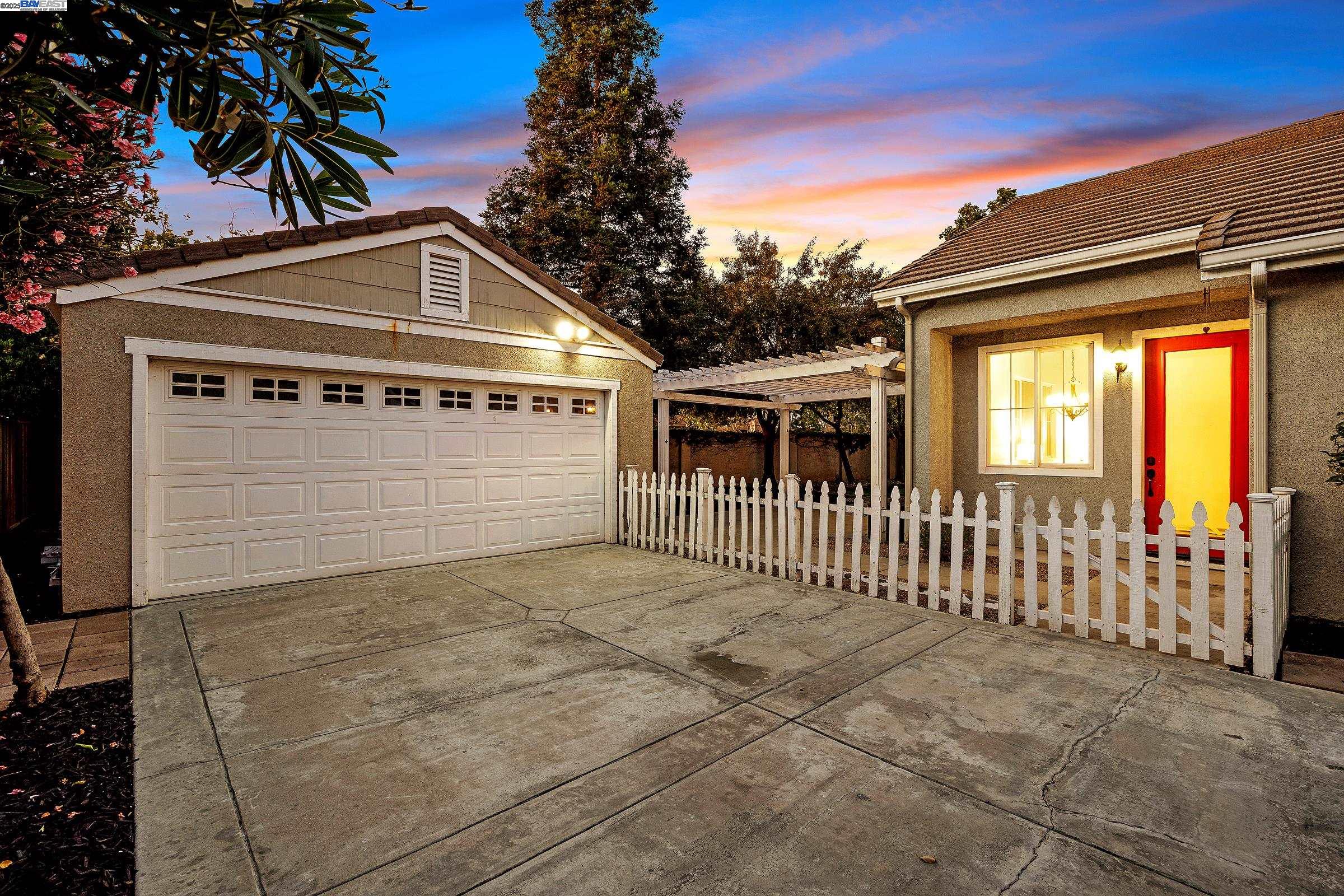 6424 Altamar Cir.