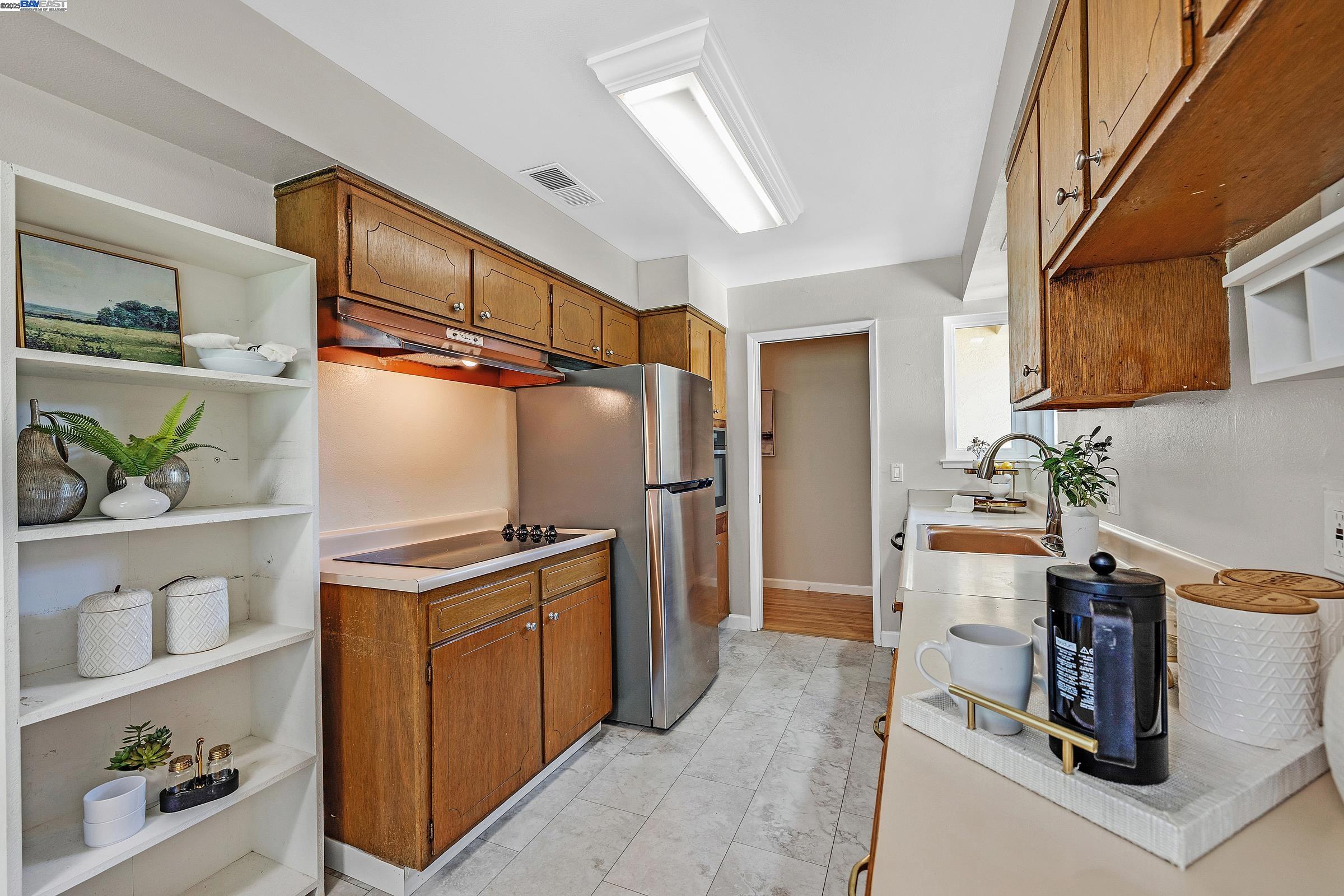 765 Moraga Drive