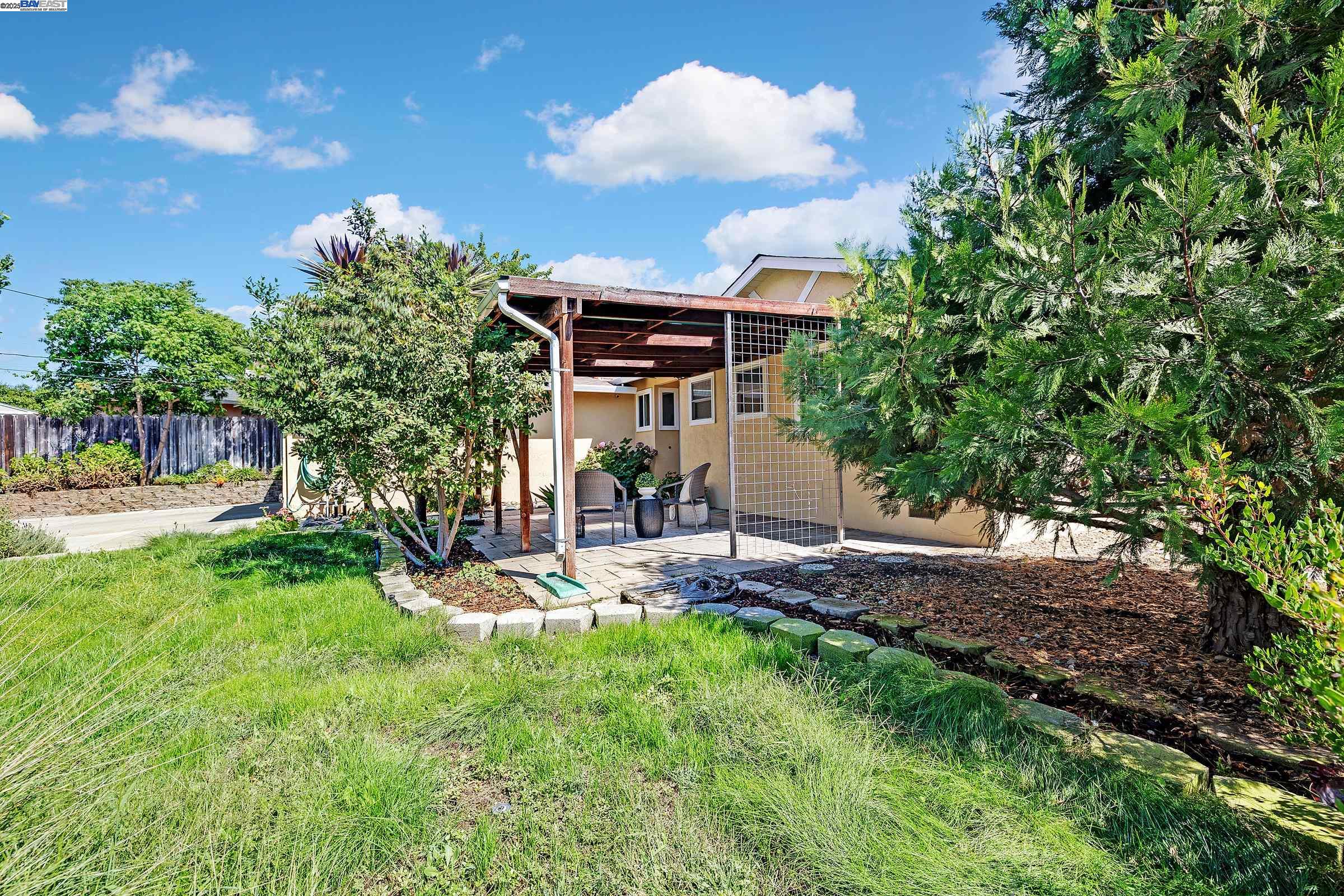 765 Moraga Drive
