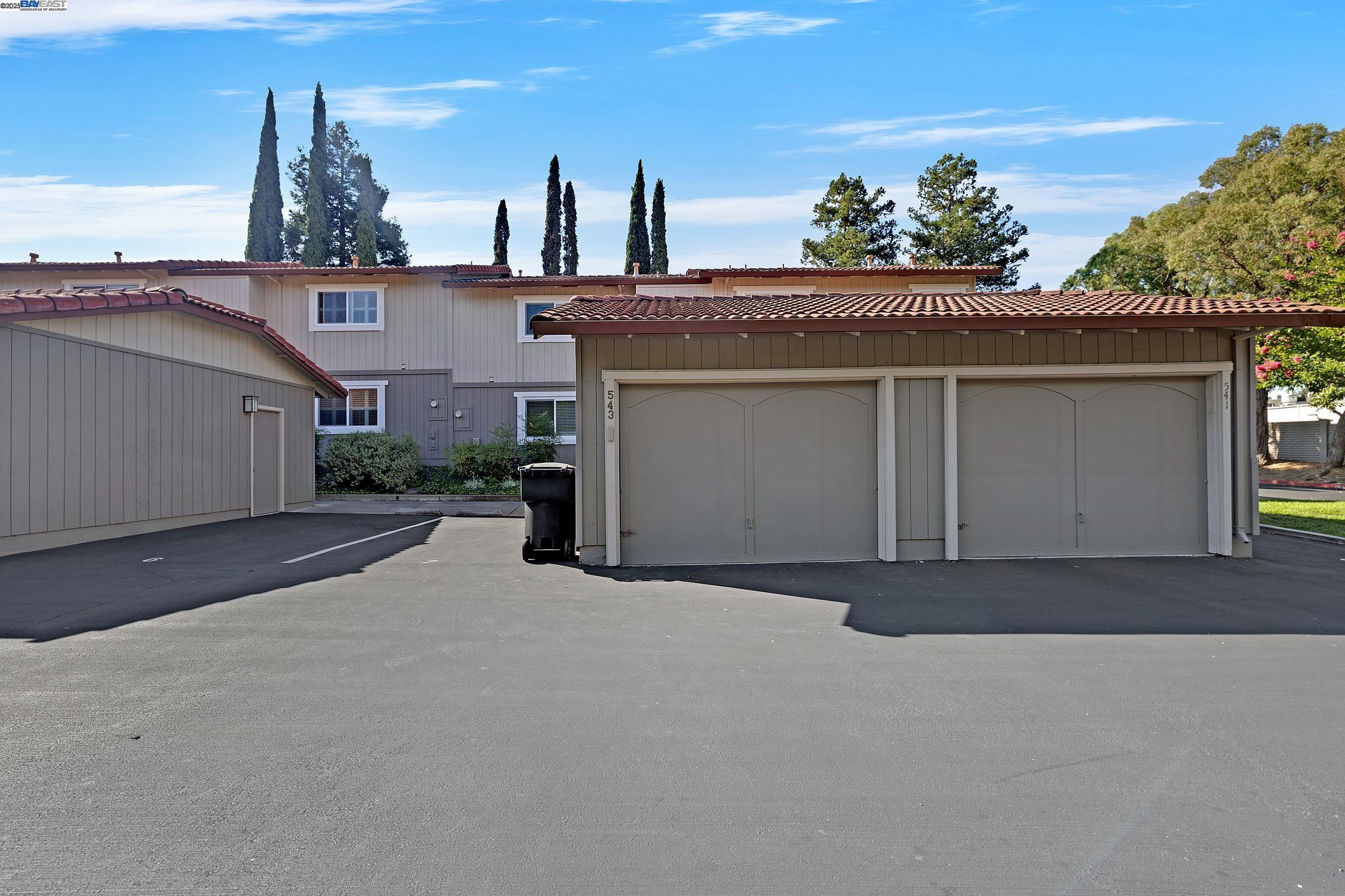 543 Tawny Dr