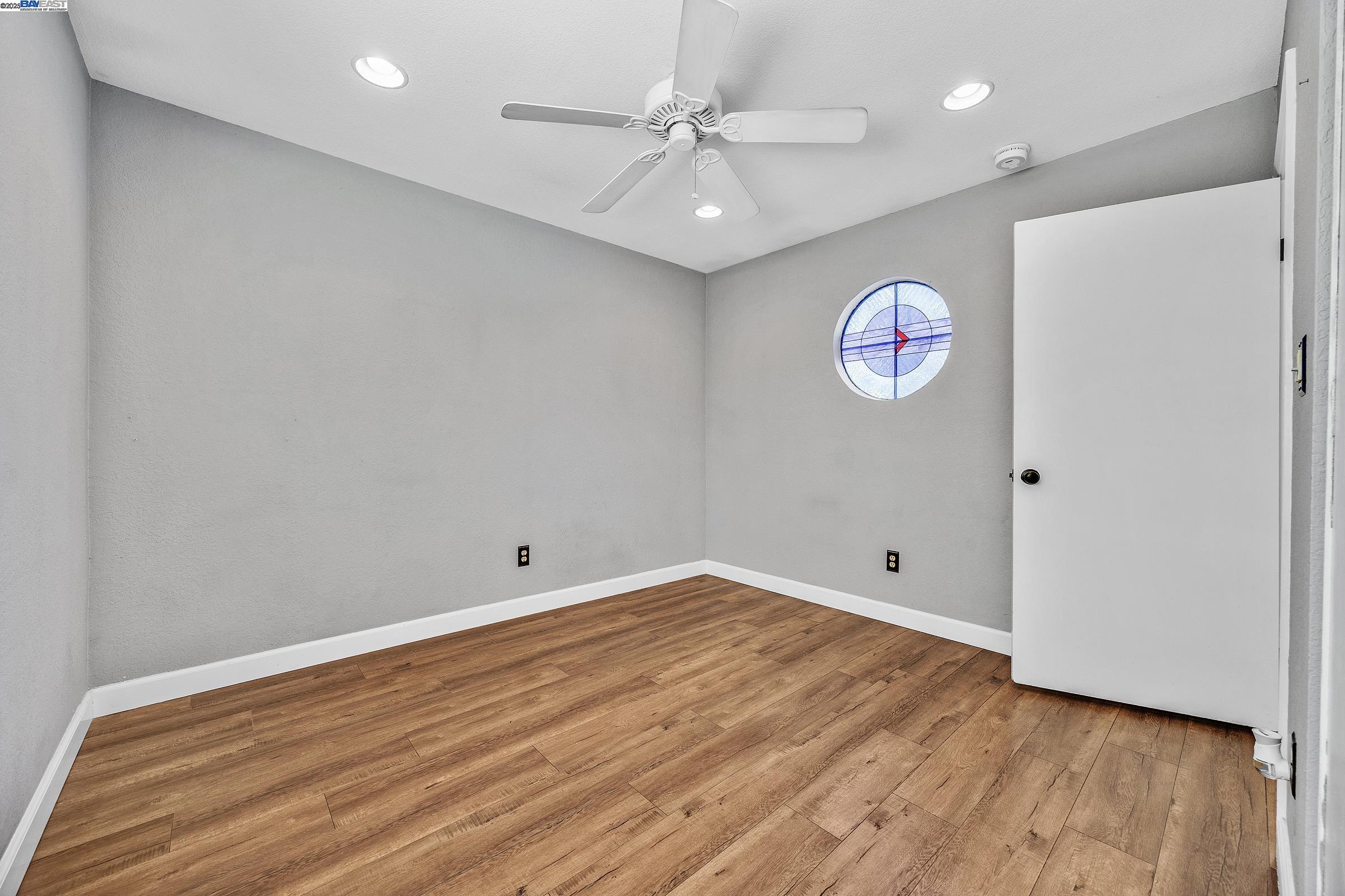 243 Northwood Cmns